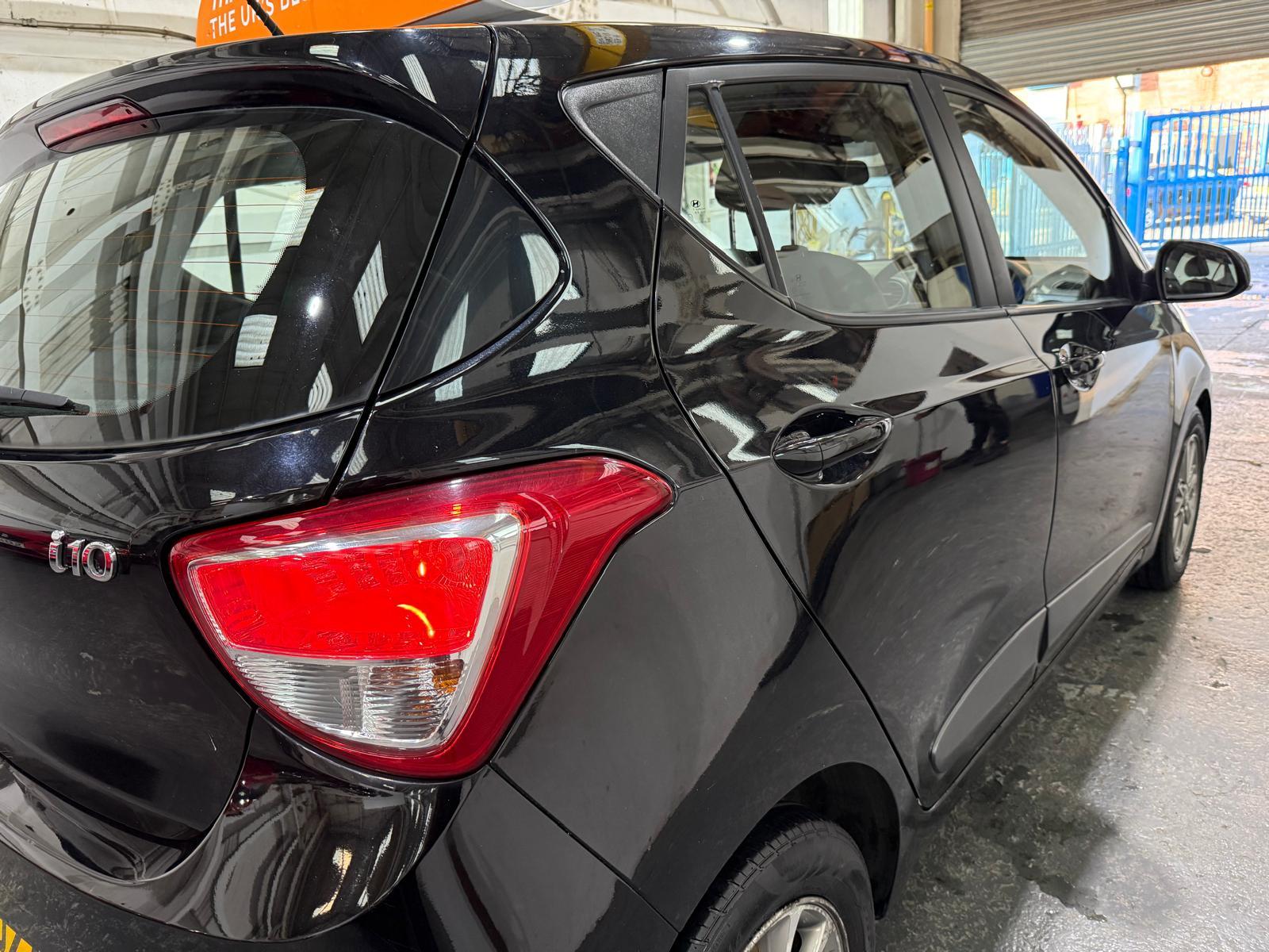 Hyundai i10 1.2 Premium Hatchback 5dr Petrol Manual Euro 5 (87 ps)