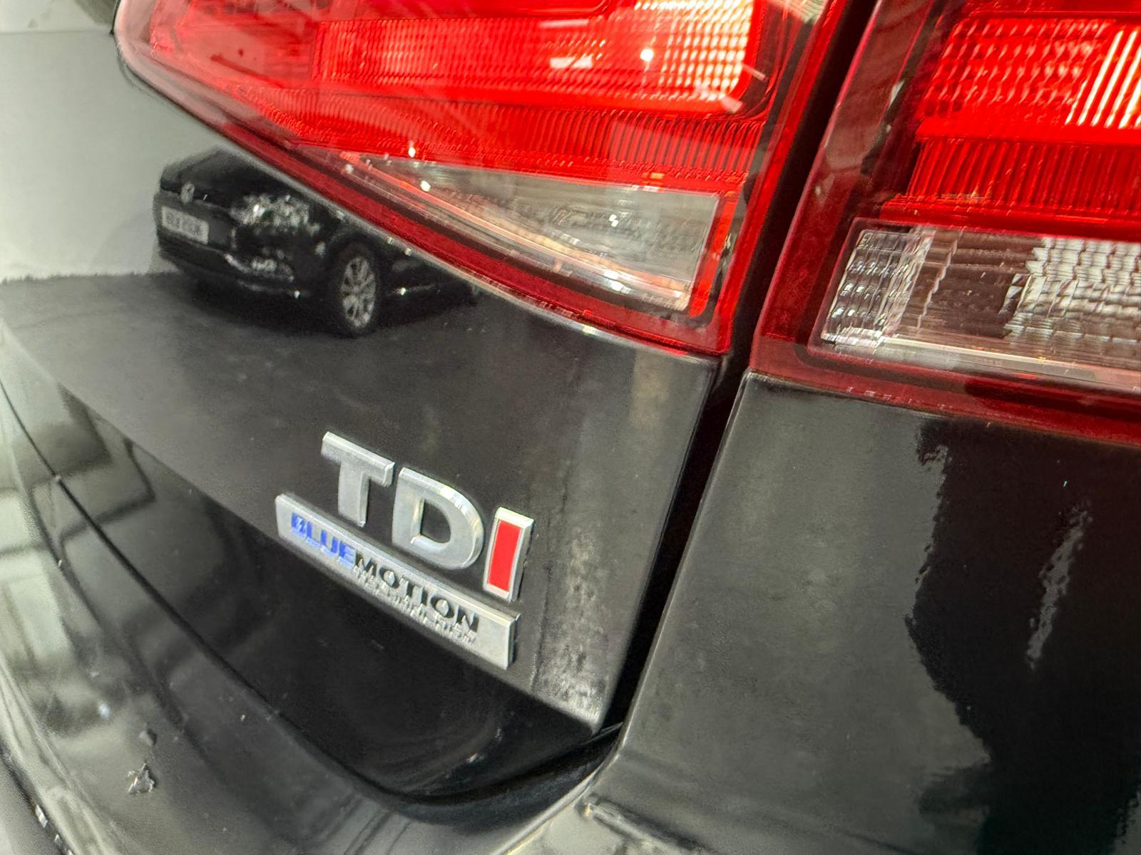 Volkswagen Golf 1.6 TDI BlueMotion Tech SE Hatchback 5dr Diesel Manual Euro 5 (s/s) (105 ps)