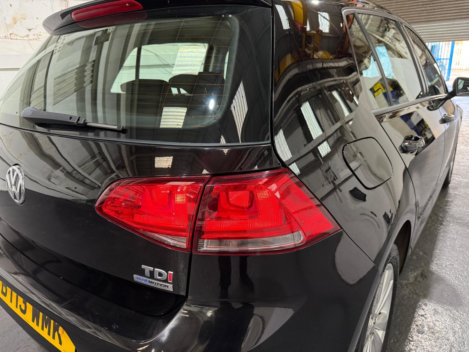 Volkswagen Golf 1.6 TDI BlueMotion Tech SE Hatchback 5dr Diesel Manual Euro 5 (s/s) (105 ps)