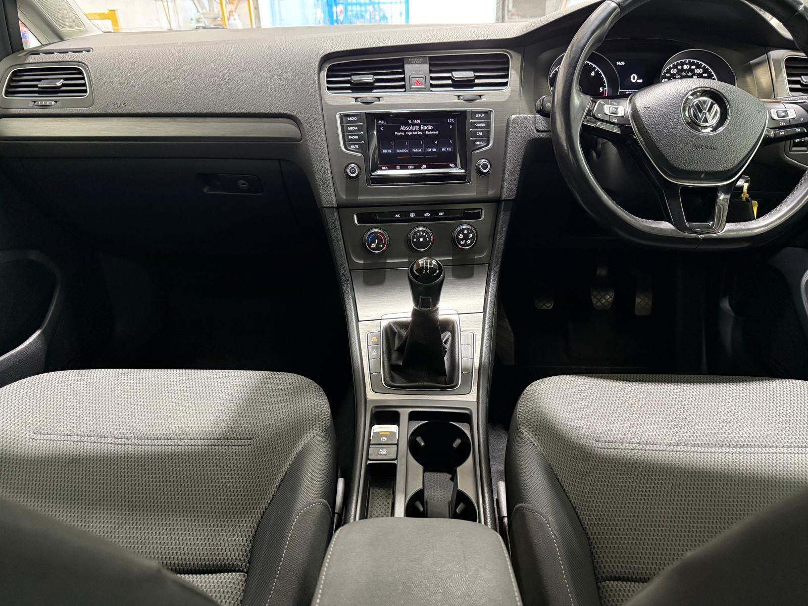 Volkswagen Golf 1.6 TDI BlueMotion Tech SE Hatchback 5dr Diesel Manual Euro 5 (s/s) (105 ps)