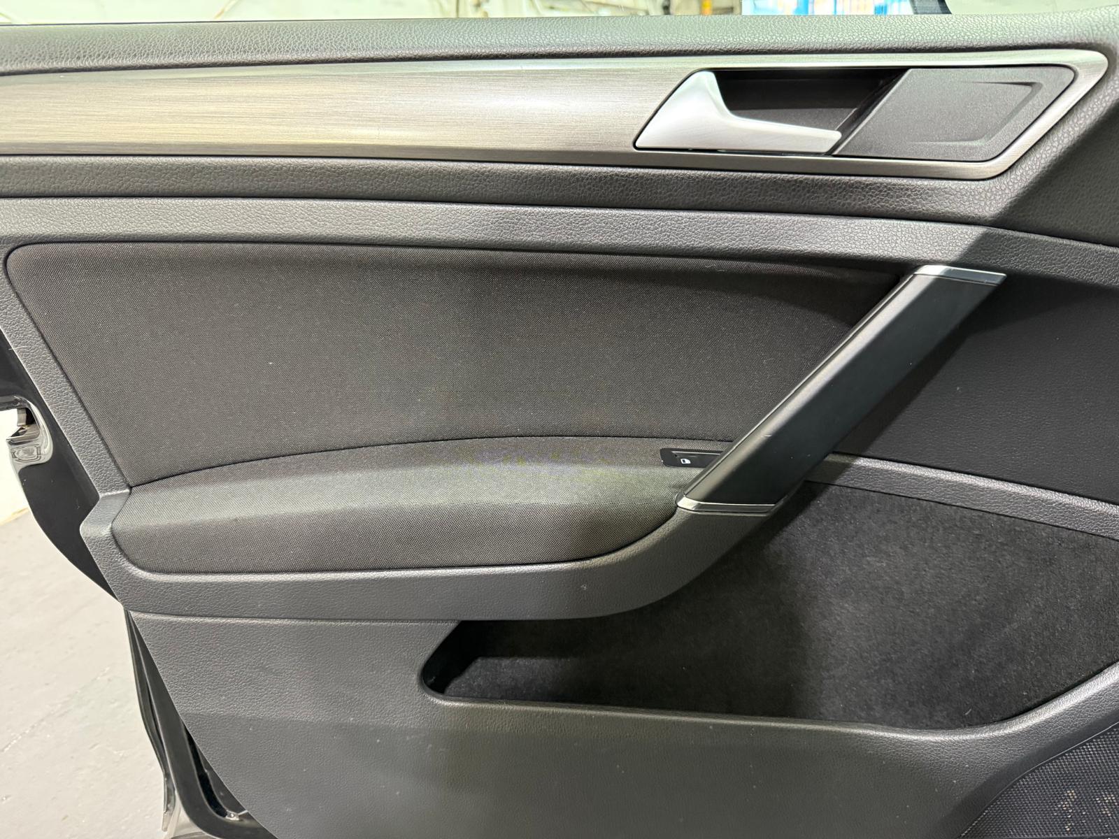 Volkswagen Golf 1.6 TDI BlueMotion Tech SE Hatchback 5dr Diesel Manual Euro 5 (s/s) (105 ps)