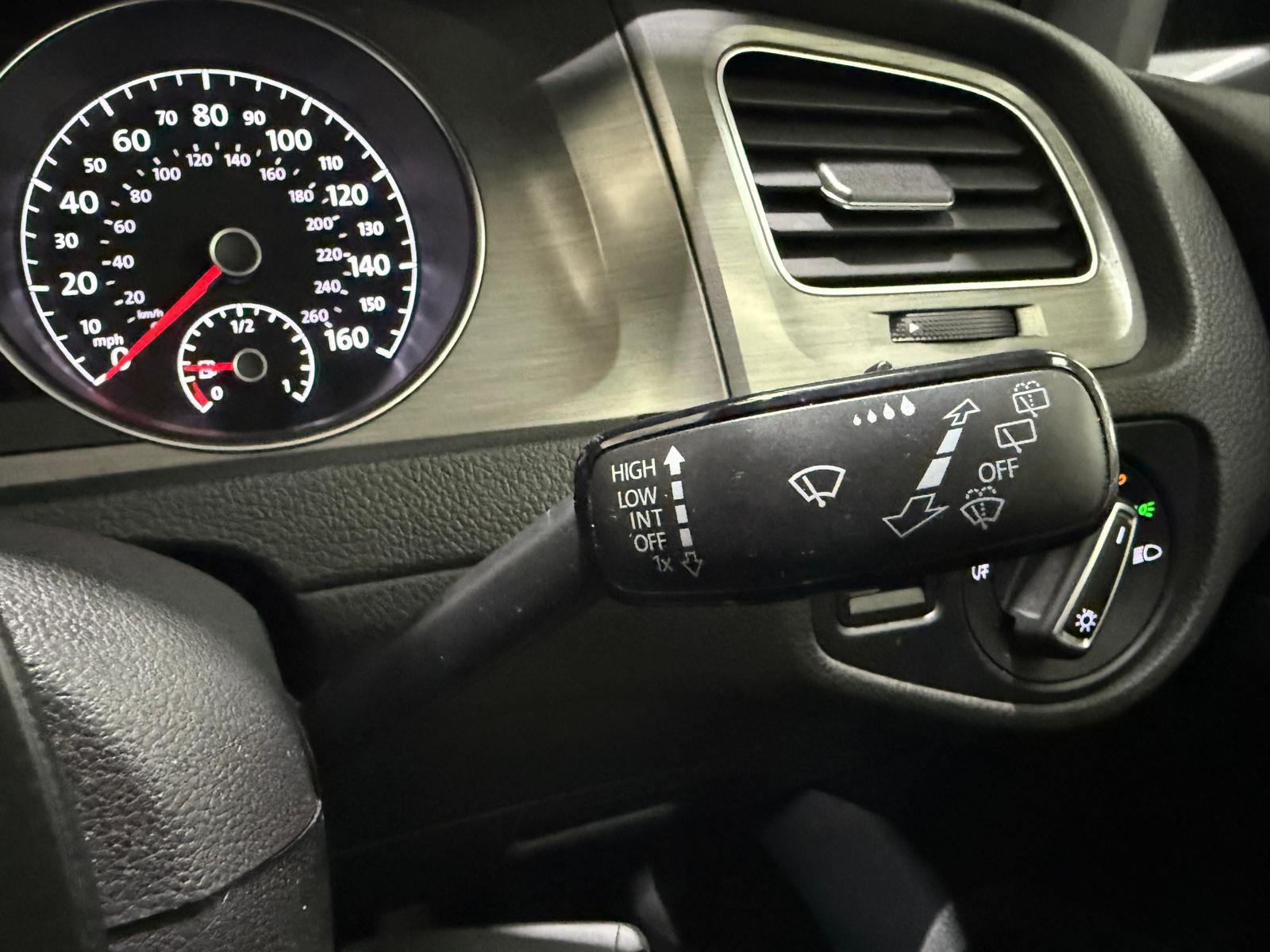 Volkswagen Golf 1.6 TDI BlueMotion Tech SE Hatchback 5dr Diesel Manual Euro 5 (s/s) (105 ps)