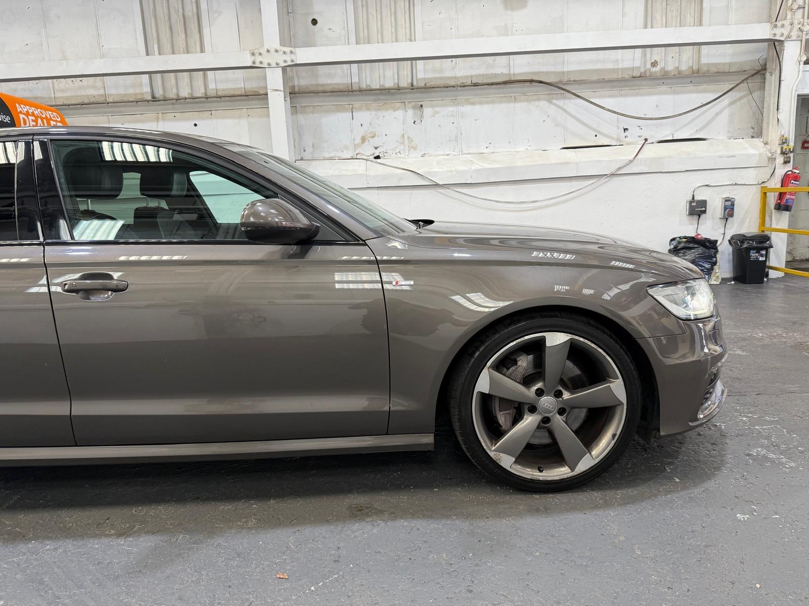 Audi A6 Saloon 3.0 BiTDI V6 Black Edition Saloon 4dr Diesel Tiptronic quattro Euro 5 (s/s) (313 ps)