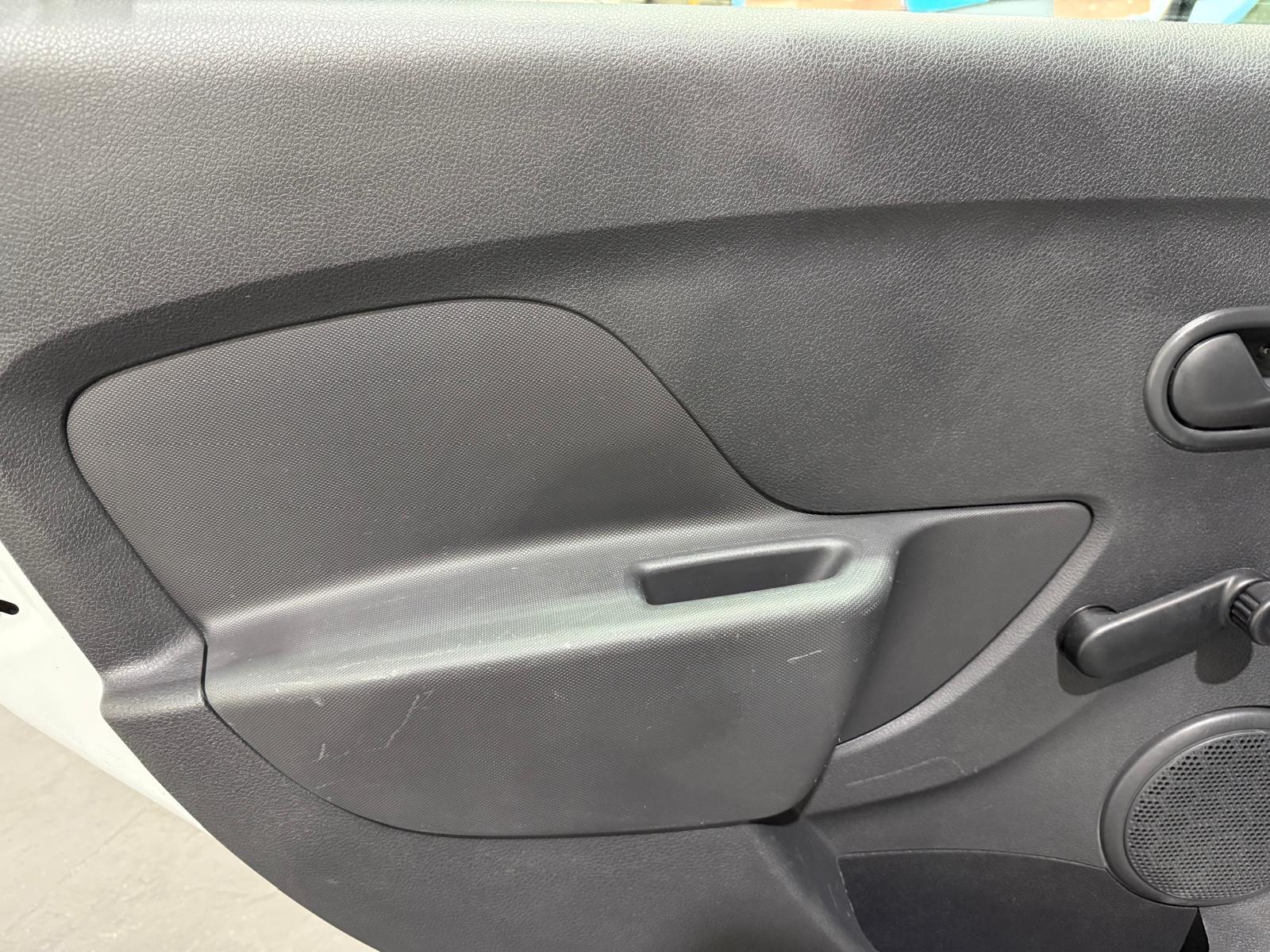 Dacia Logan MCV 1.2 Ambiance Estate 5dr Petrol Manual Euro 5 (75 ps)