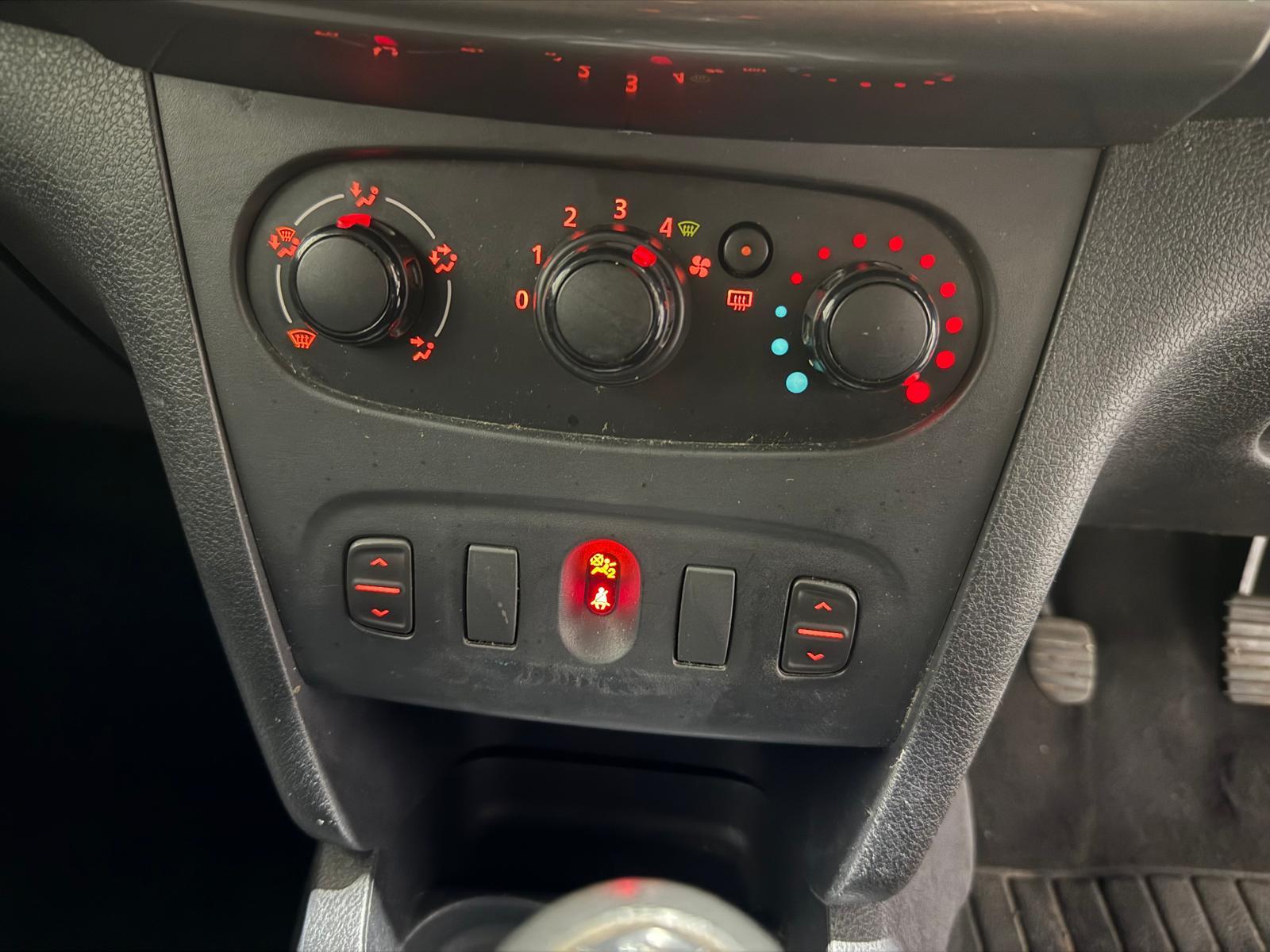 Dacia Logan MCV 1.2 Ambiance Estate 5dr Petrol Manual Euro 5 (75 ps)