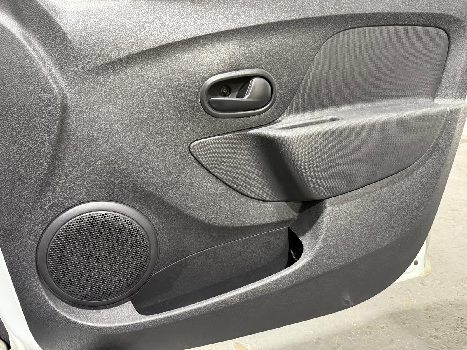 Dacia Logan MCV 1.2 Ambiance Estate 5dr Petrol Manual Euro 5 (75 ps)