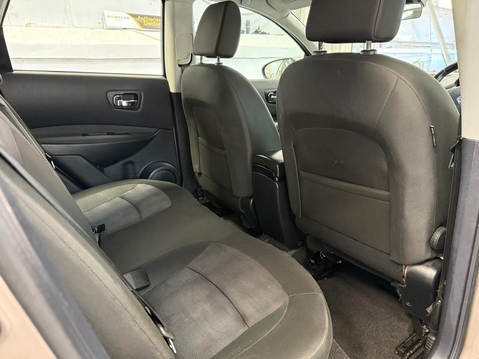 Nissan Qashqai 1.5 dCi Acenta SUV 5dr Diesel Manual 2WD Euro 5 (110 ps)