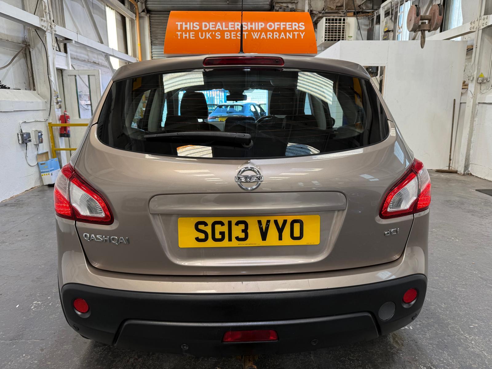 Nissan Qashqai 1.5 dCi Acenta SUV 5dr Diesel Manual 2WD Euro 5 (110 ps)