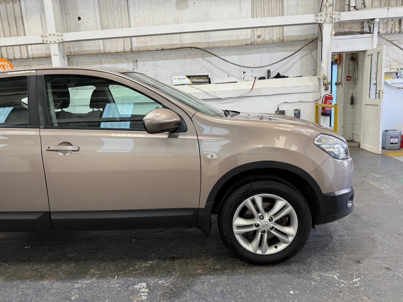Nissan Qashqai 1.5 dCi Acenta SUV 5dr Diesel Manual 2WD Euro 5 (110 ps)