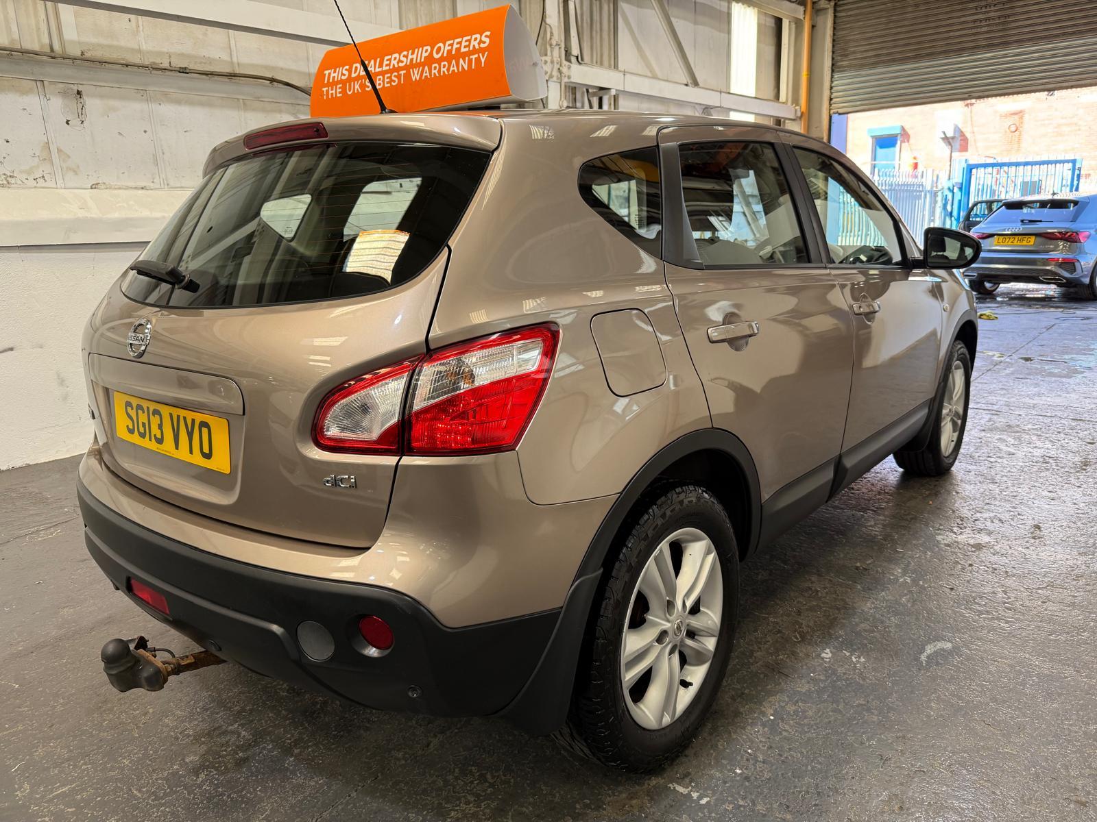 Nissan Qashqai 1.5 dCi Acenta SUV 5dr Diesel Manual 2WD Euro 5 (110 ps)
