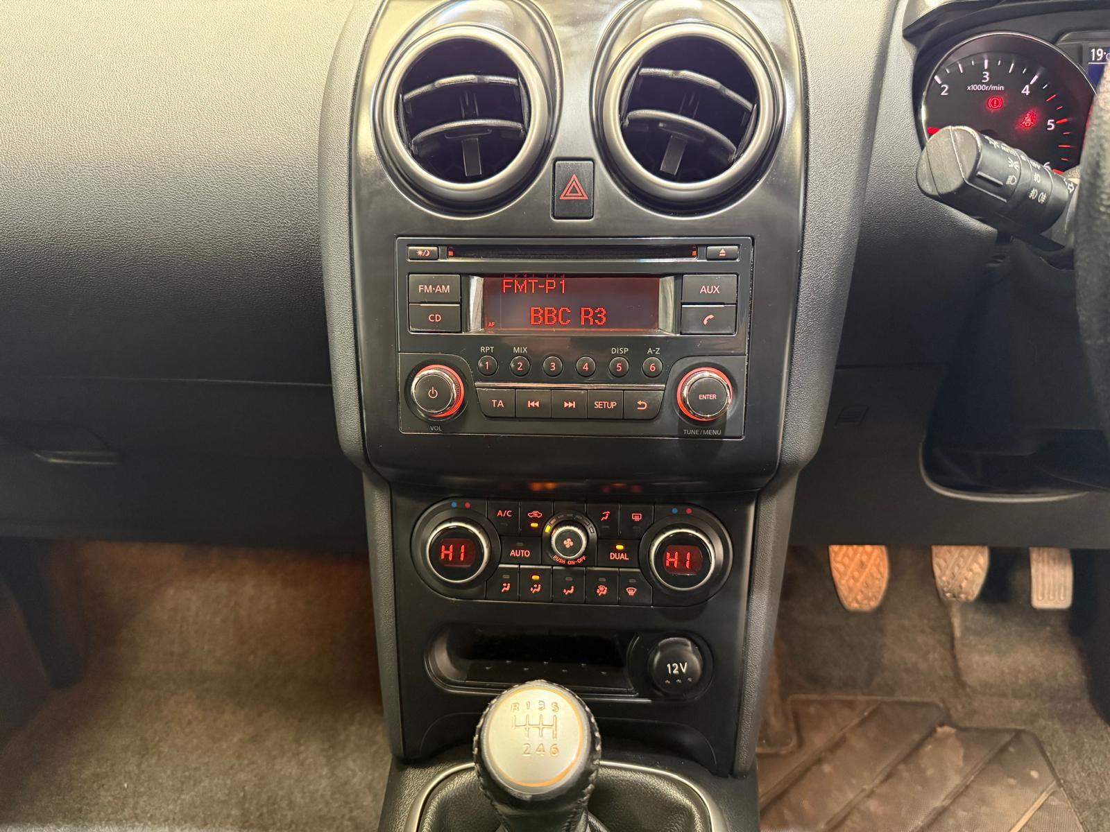 Nissan Qashqai 1.5 dCi Acenta SUV 5dr Diesel Manual 2WD Euro 5 (110 ps)
