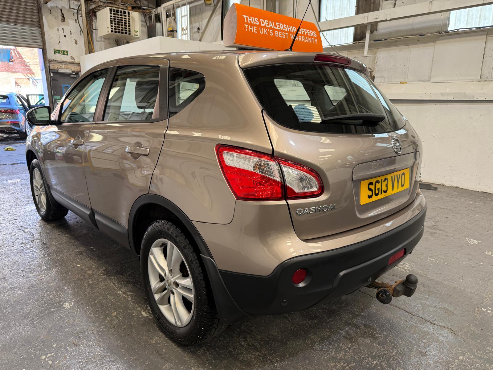 Nissan Qashqai 1.5 dCi Acenta SUV 5dr Diesel Manual 2WD Euro 5 (110 ps)