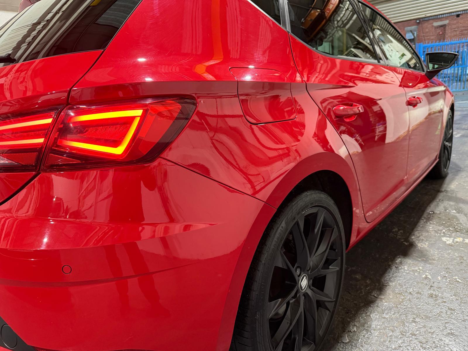 SEAT Leon 2.0 TDI FR Black Edition Hatchback 5dr Diesel DSG Euro 6 (s/s) (150 ps)