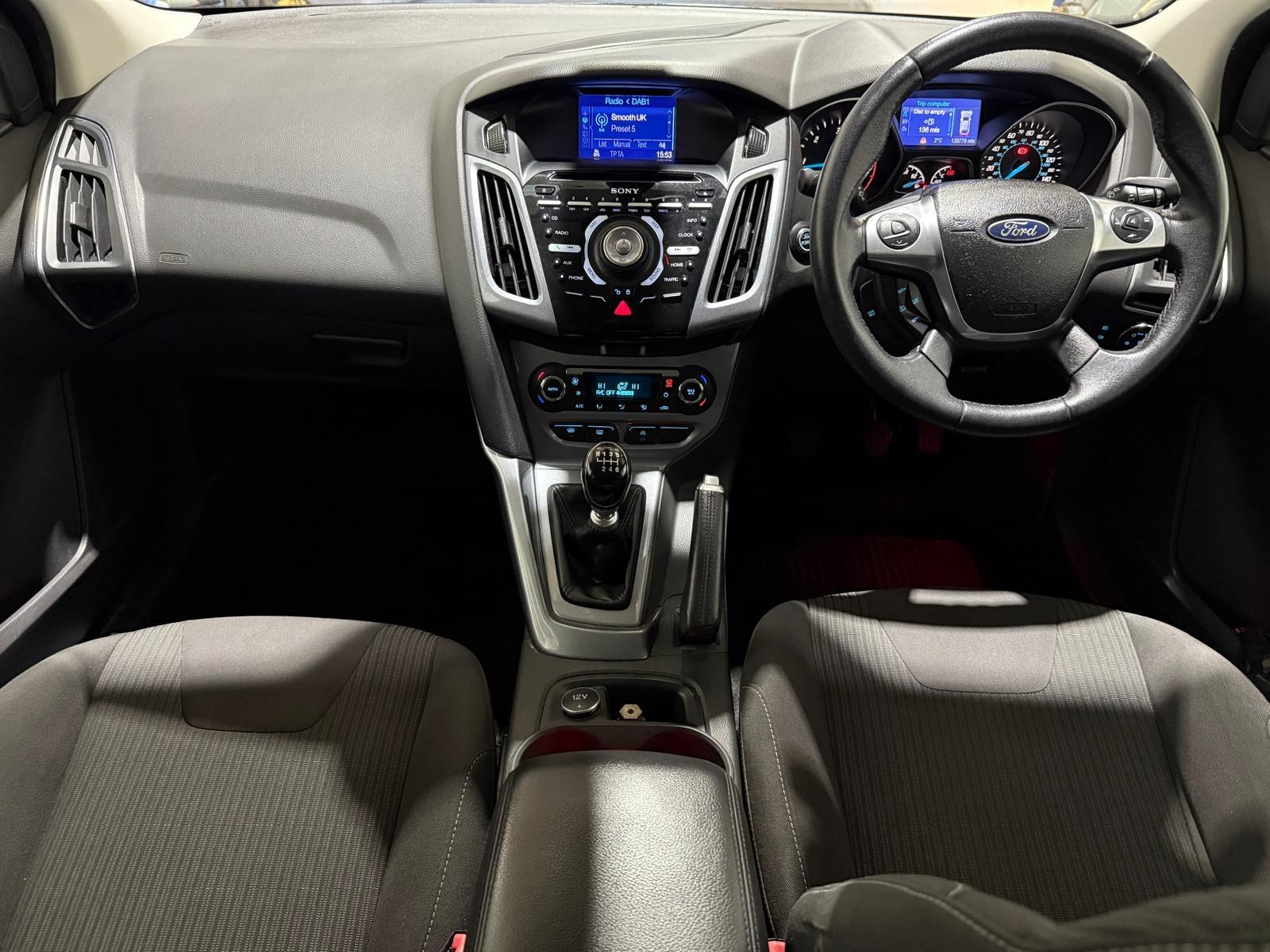 Ford Focus 1.6 TDCi Titanium Hatchback 5dr Diesel Manual Euro 5 (s/s) (115 ps)