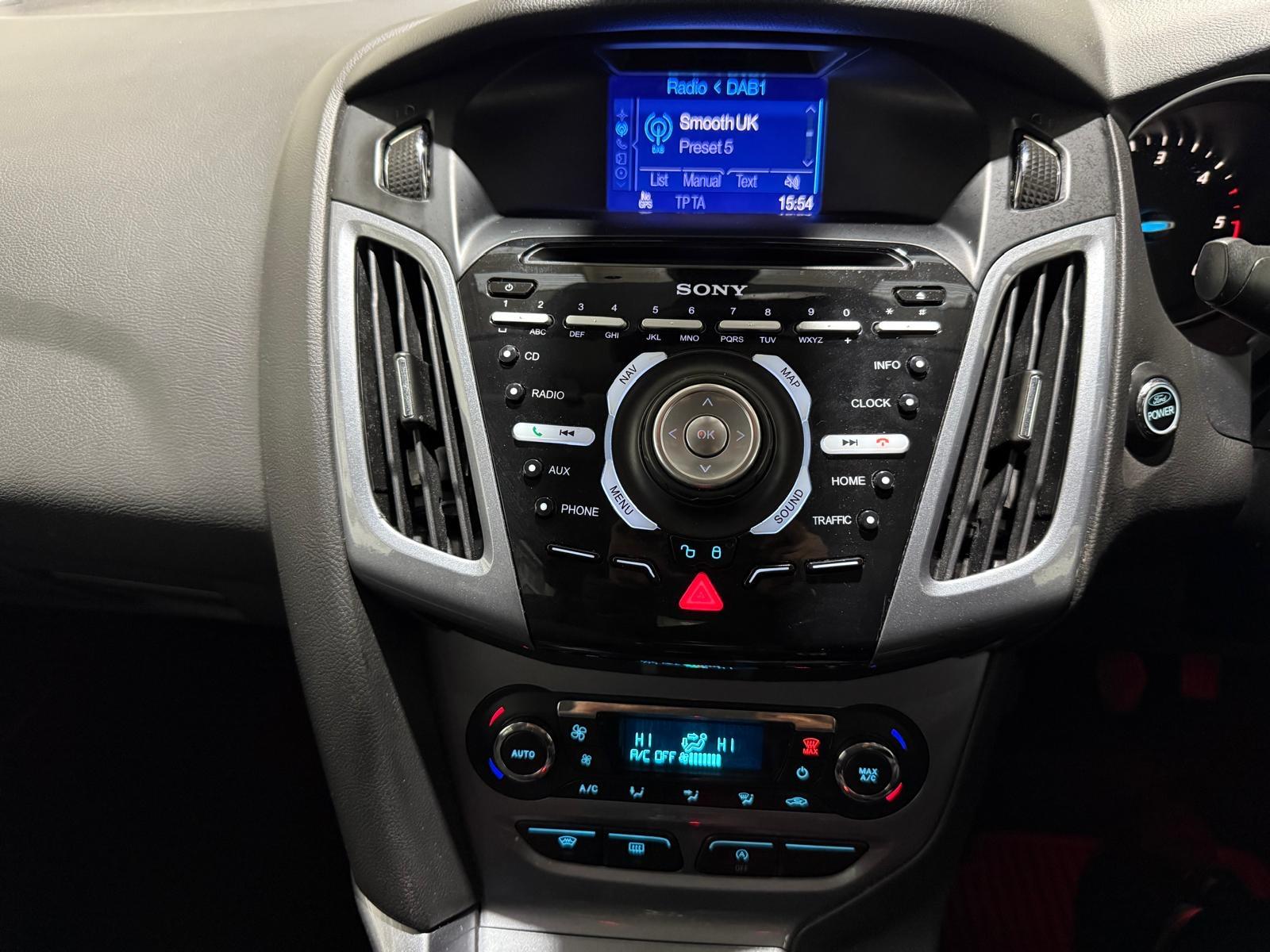 Ford Focus 1.6 TDCi Titanium Hatchback 5dr Diesel Manual Euro 5 (s/s) (115 ps)