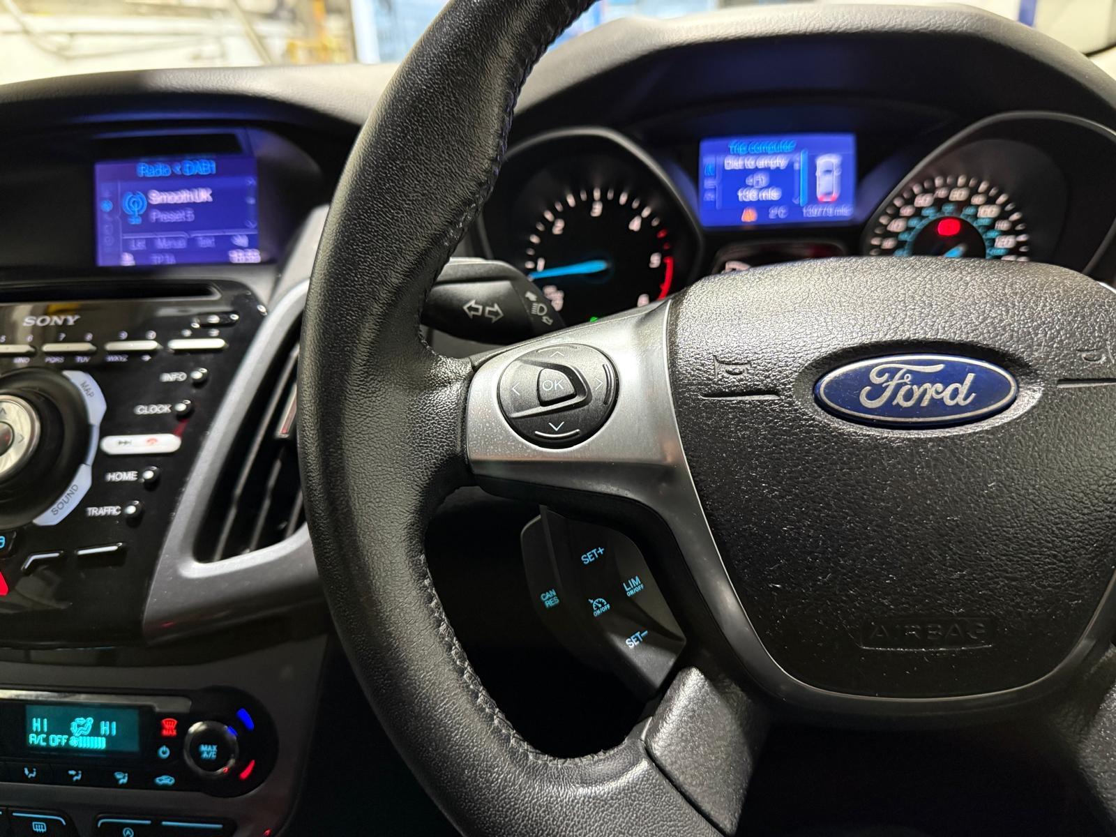 Ford Focus 1.6 TDCi Titanium Hatchback 5dr Diesel Manual Euro 5 (s/s) (115 ps)