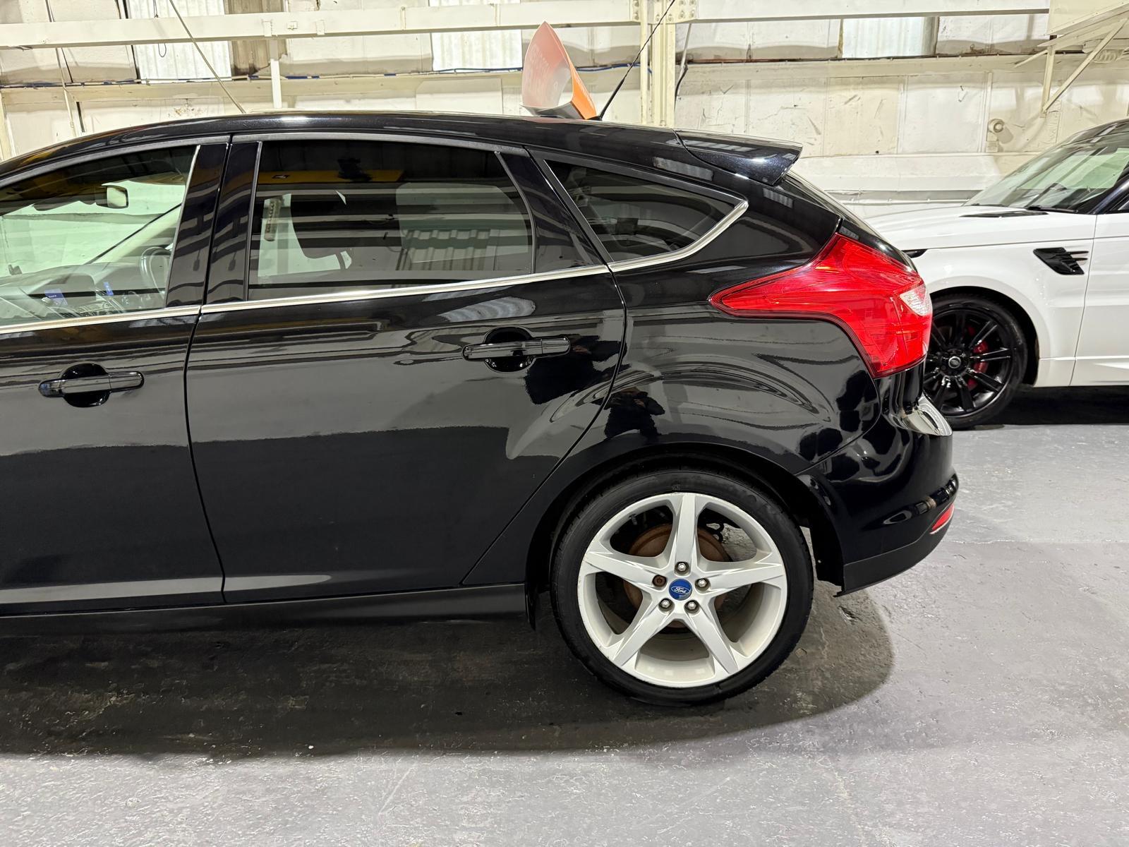Ford Focus 1.6 TDCi Titanium Hatchback 5dr Diesel Manual Euro 5 (s/s) (115 ps)