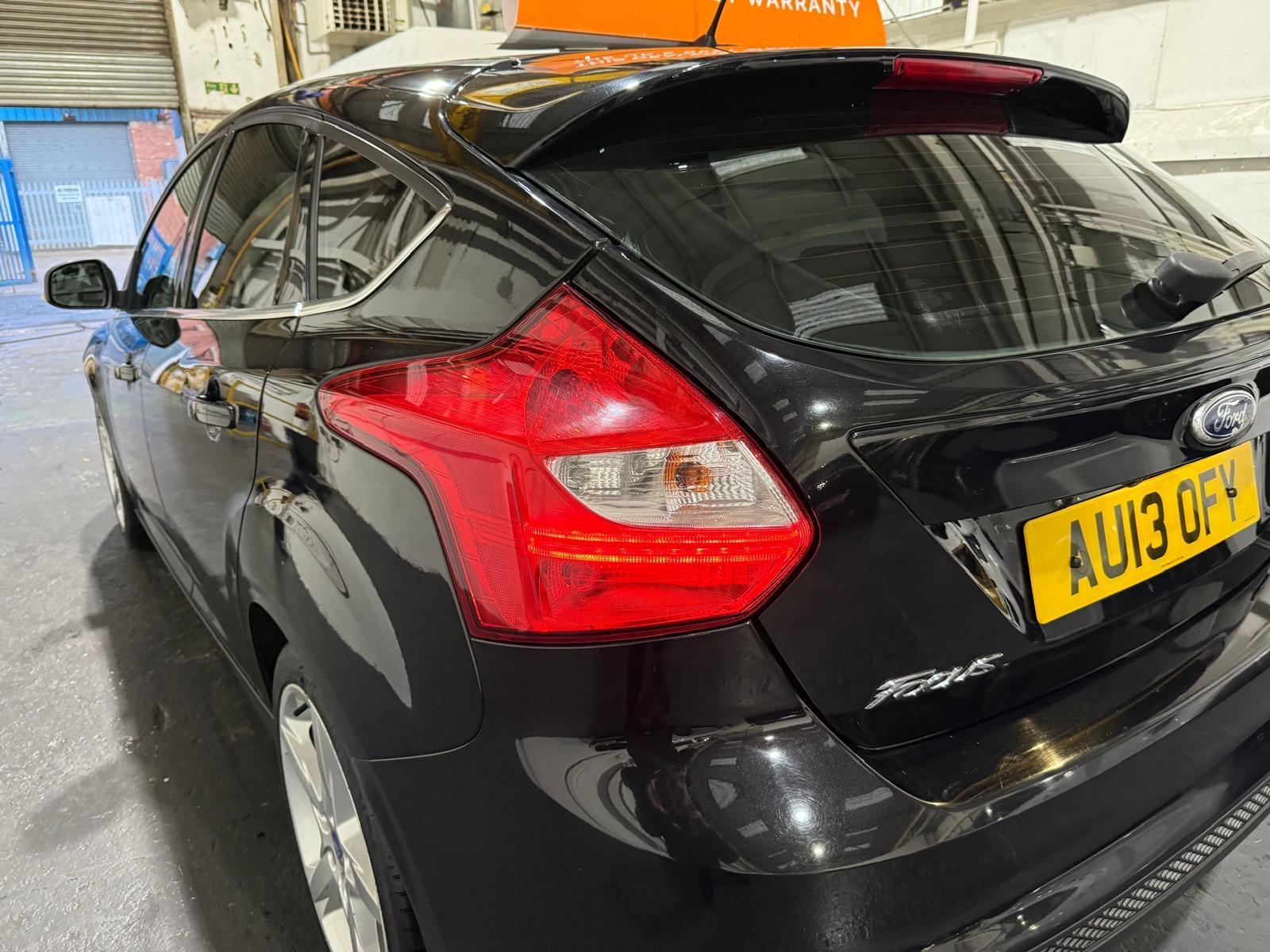 Ford Focus 1.6 TDCi Titanium Hatchback 5dr Diesel Manual Euro 5 (s/s) (115 ps)