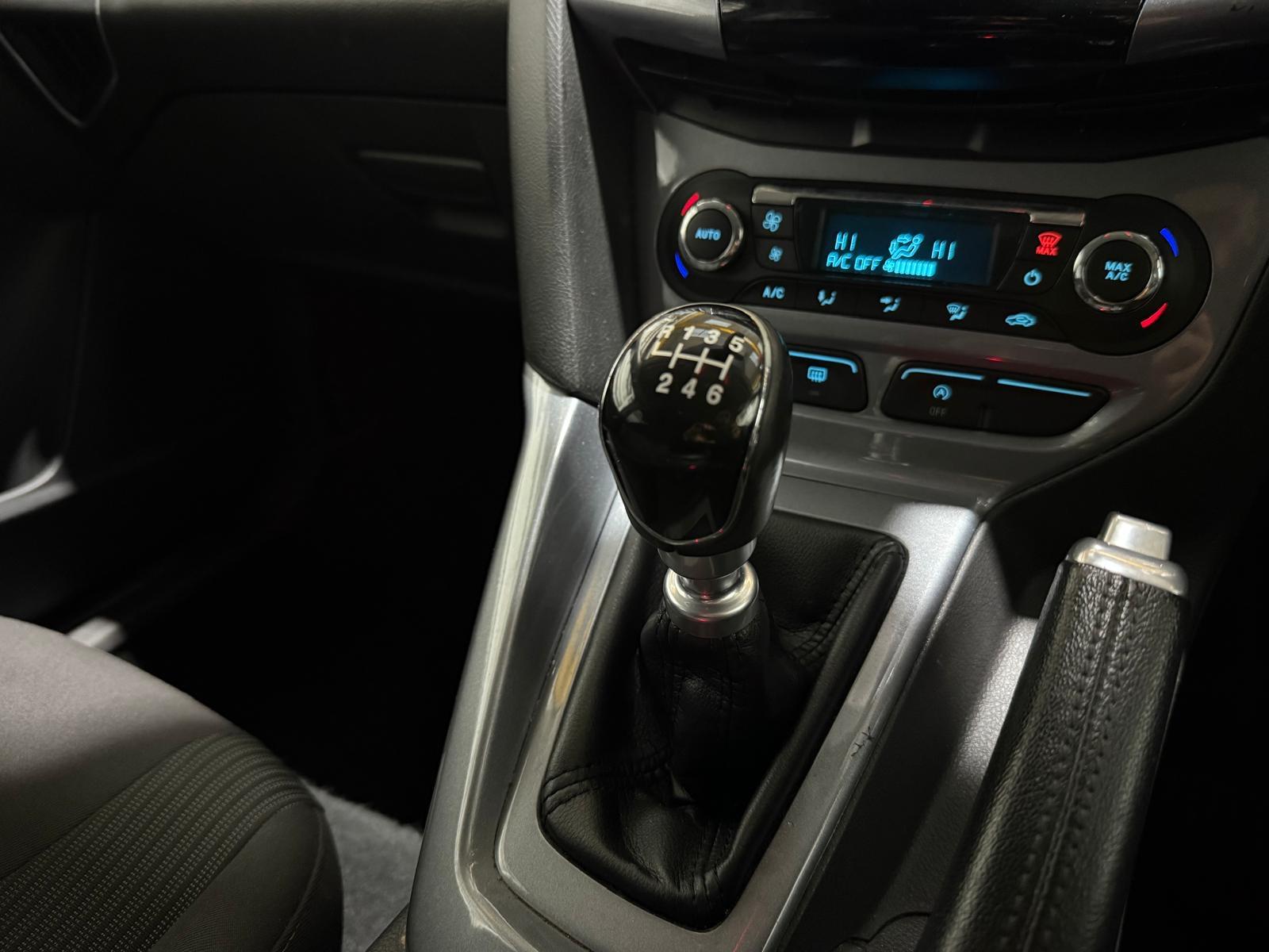 Ford Focus 1.6 TDCi Titanium Hatchback 5dr Diesel Manual Euro 5 (s/s) (115 ps)