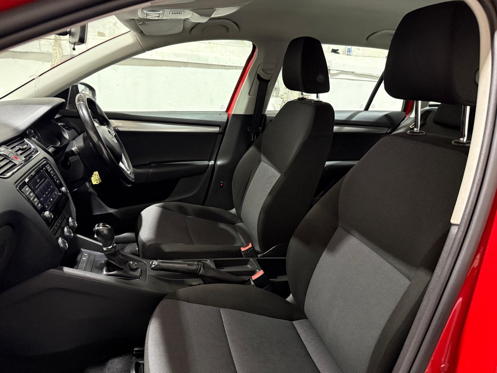 Skoda Octavia 1.6 TDI S Estate 5dr Diesel DSG Euro 6 (s/s) (110 ps)