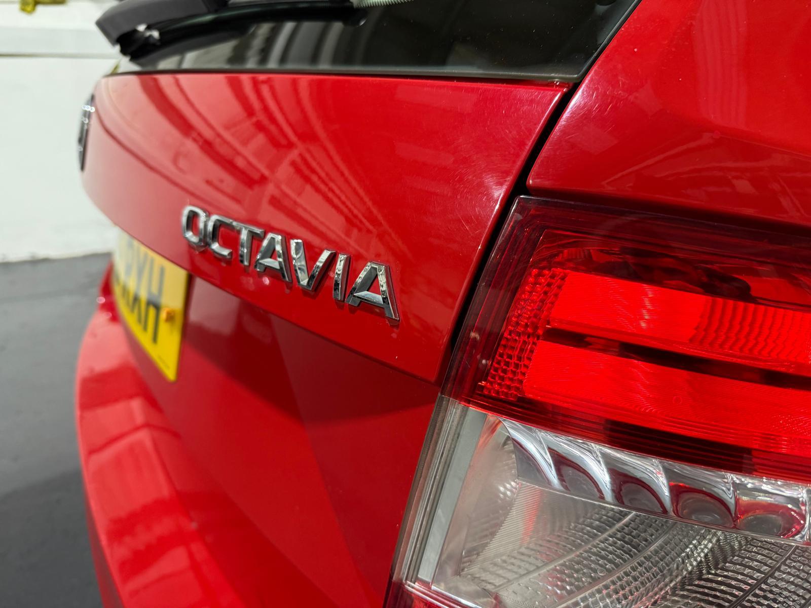 Skoda Octavia 1.6 TDI S Estate 5dr Diesel DSG Euro 6 (s/s) (110 ps)