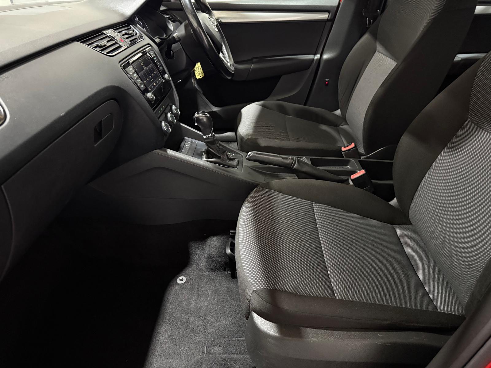 Skoda Octavia 1.6 TDI S Estate 5dr Diesel DSG Euro 6 (s/s) (110 ps)