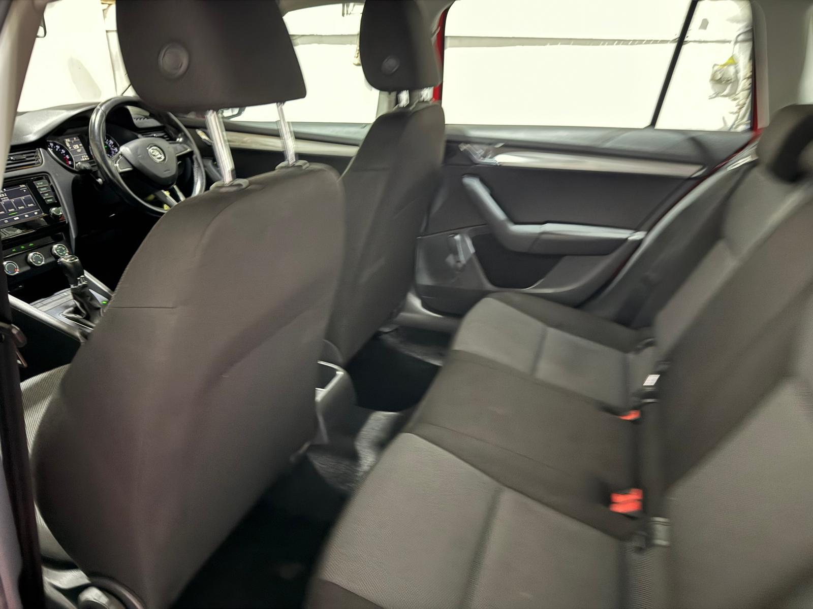 Skoda Octavia 1.6 TDI S Estate 5dr Diesel DSG Euro 6 (s/s) (110 ps)