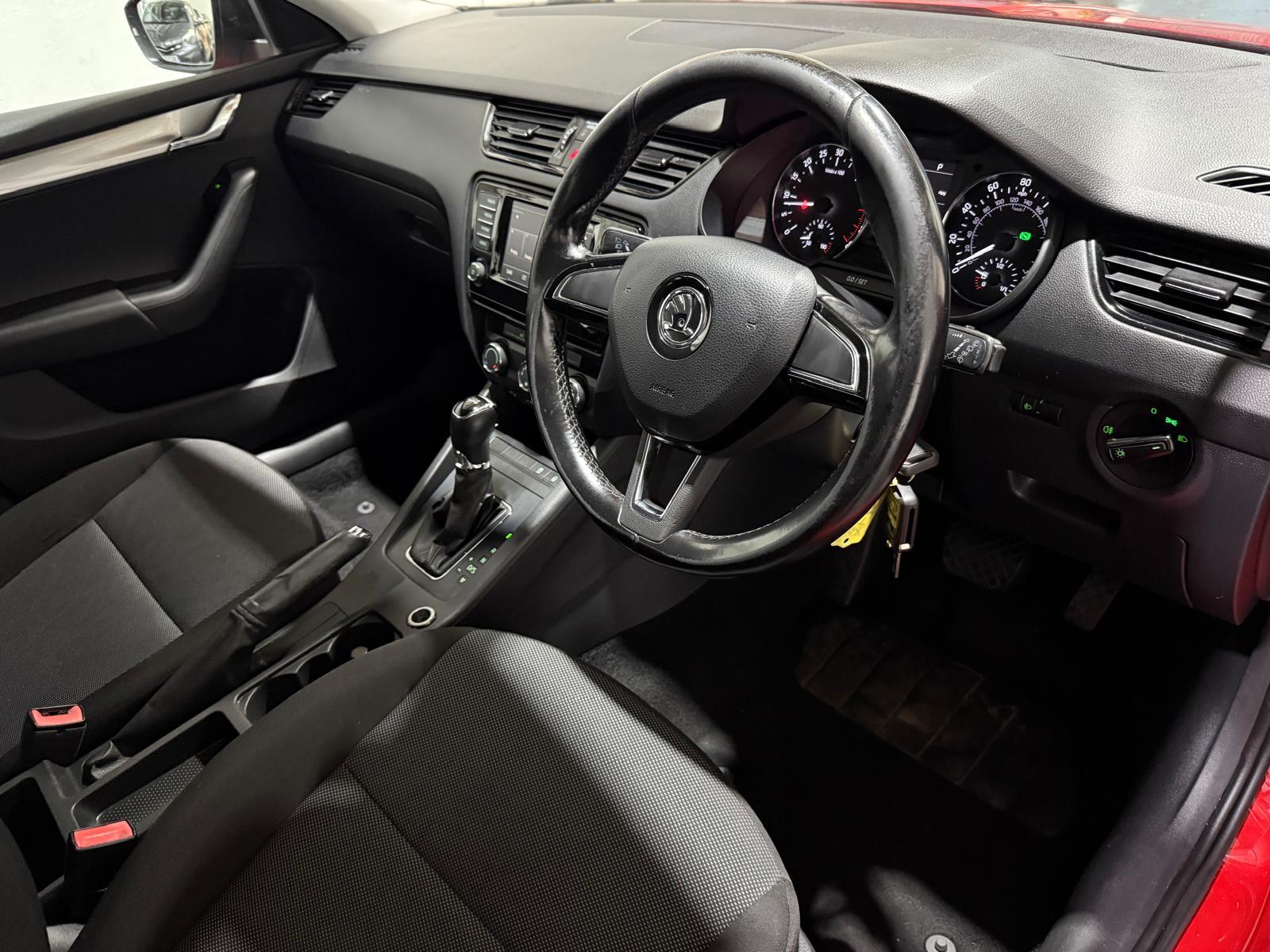 Skoda Octavia 1.6 TDI S Estate 5dr Diesel DSG Euro 6 (s/s) (110 ps)