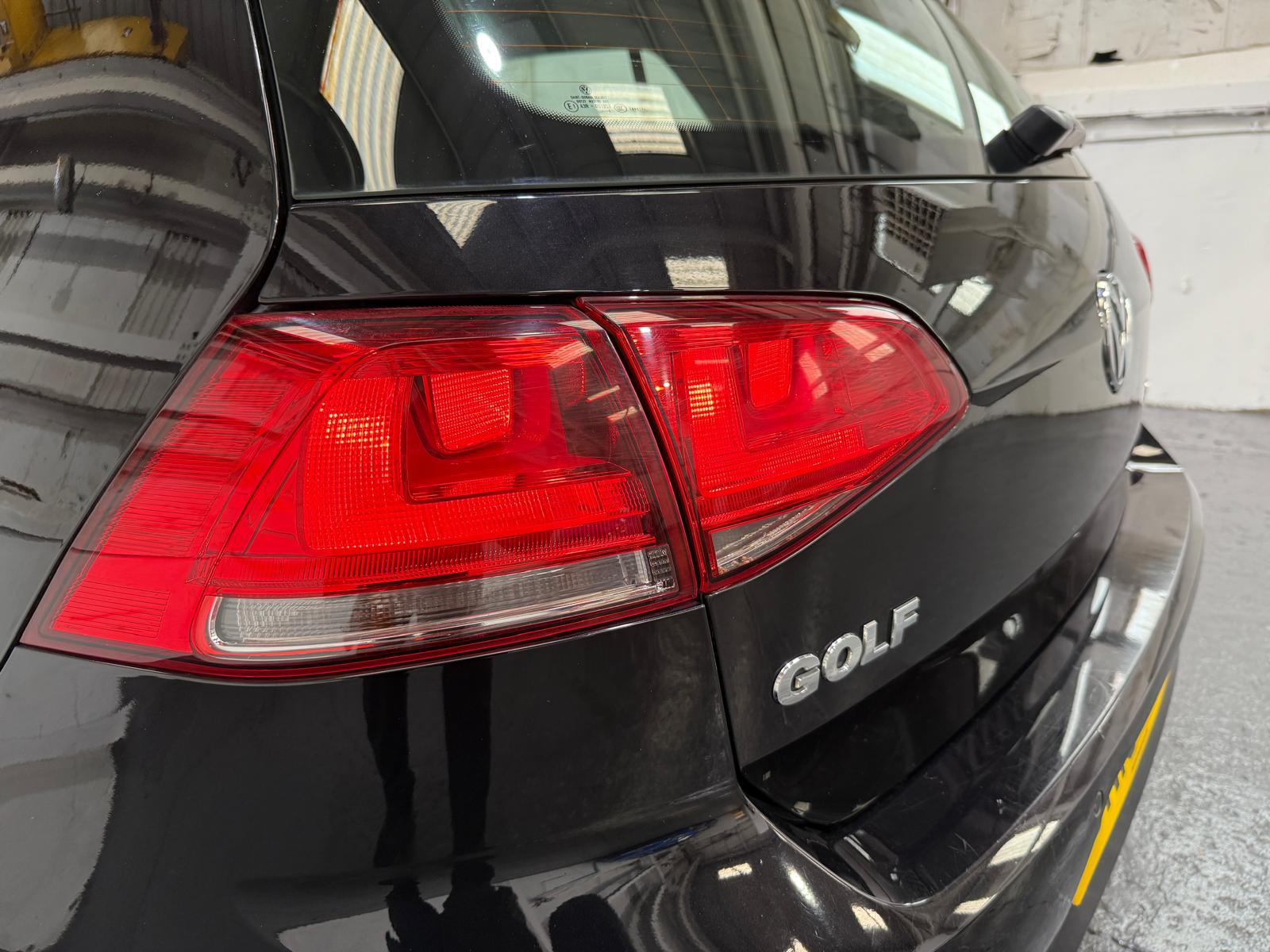 Volkswagen Golf 2.0 TDI BlueMotion Tech Match Hatchback 5dr Diesel DSG Euro 5 (s/s) (150 ps)