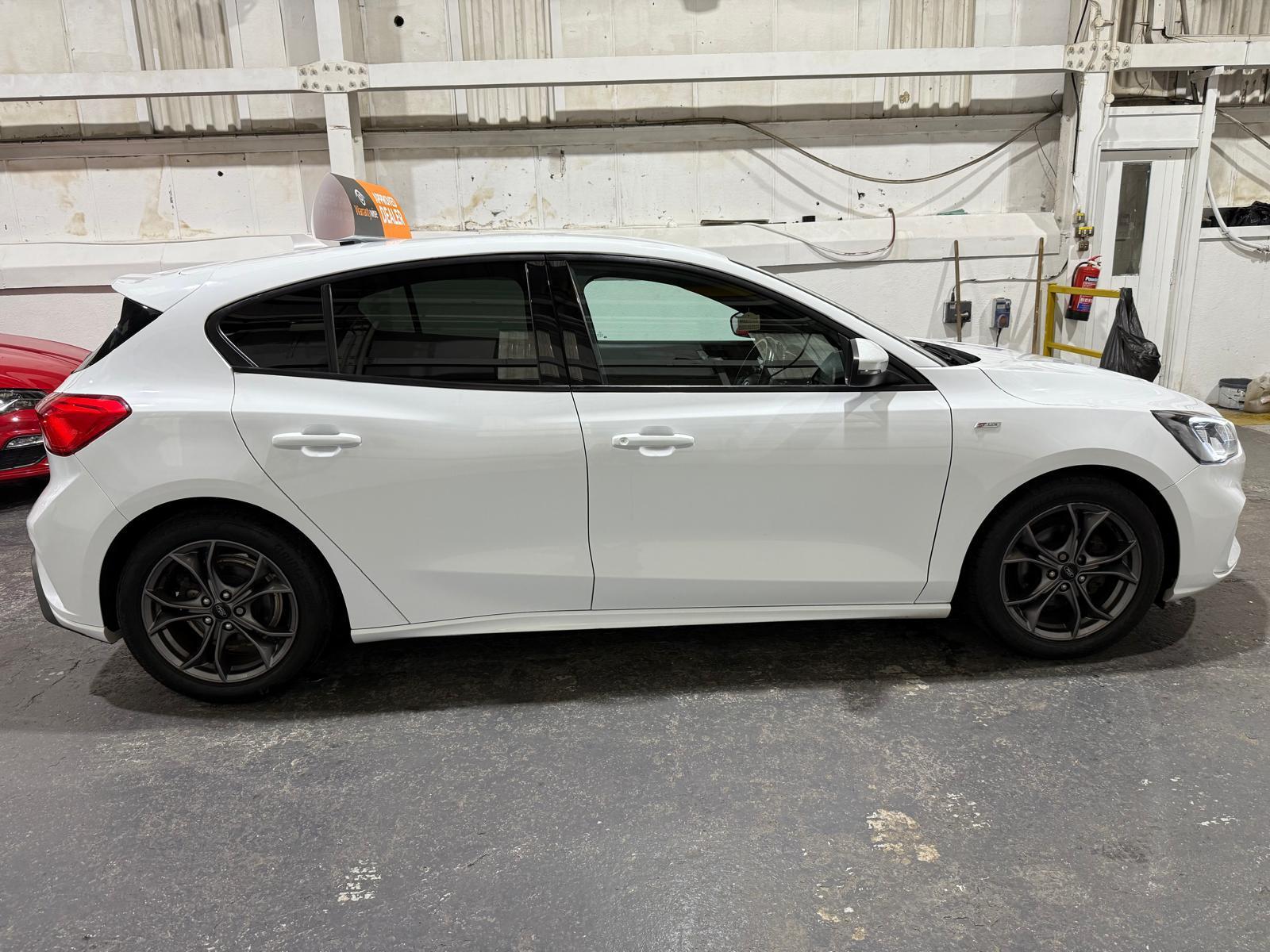 Ford Focus 1.0T EcoBoost ST-Line Hatchback 5dr Petrol Manual Euro 6 (s/s) (125 ps)