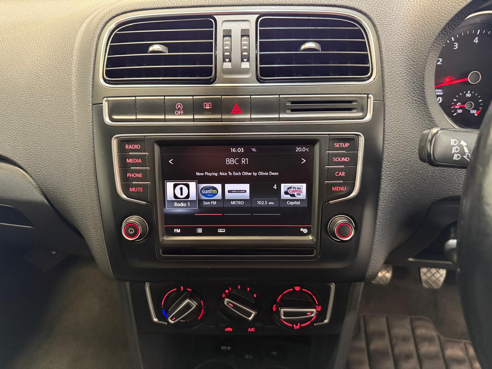 Volkswagen Polo 1.0 BlueMotion Tech SE Hatchback 3dr Petrol Manual Euro 6 (s/s) (60 ps)