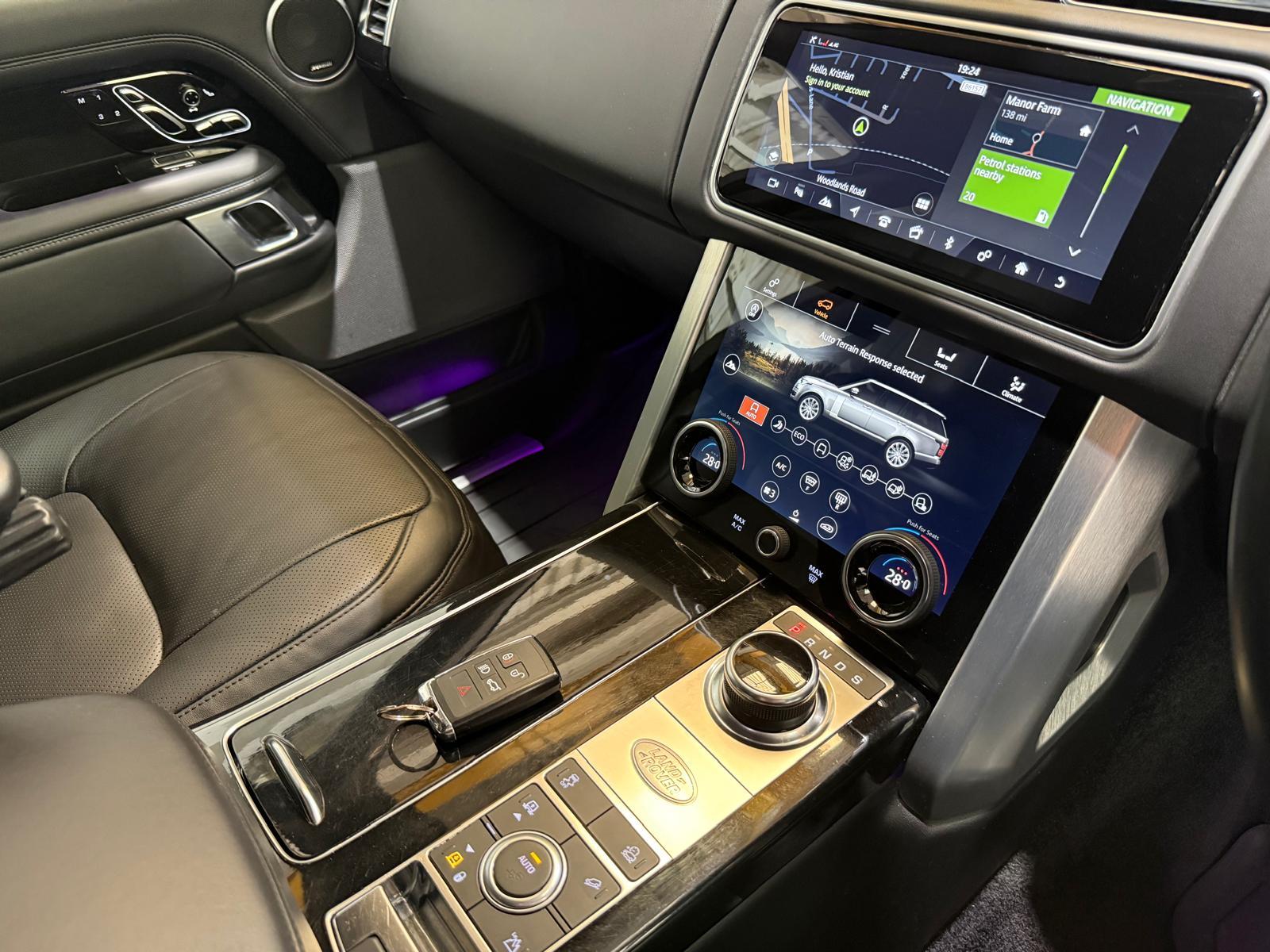 Land Rover Range Rover 3.0 D300 MHEV Westminster Black SUV 5dr Diesel Auto 4WD Euro 6 (s/s) (300 ps)