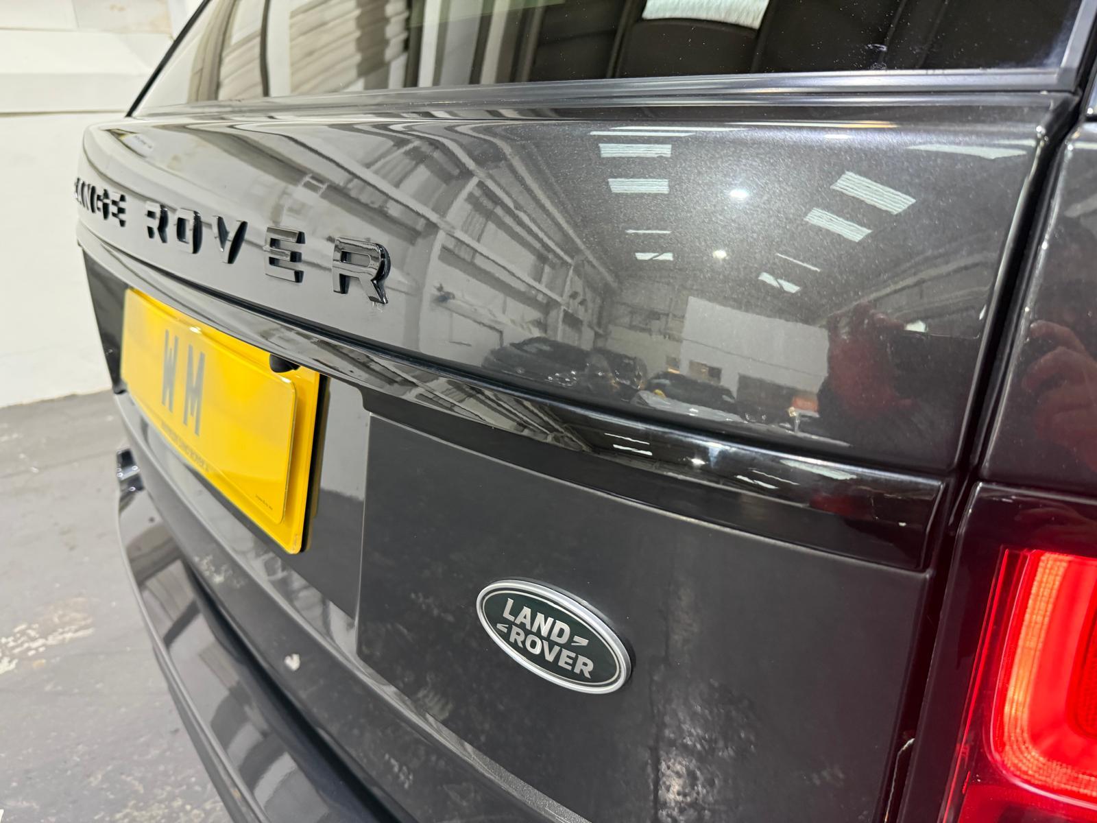 Land Rover Range Rover 3.0 D300 MHEV Westminster Black SUV 5dr Diesel Auto 4WD Euro 6 (s/s) (300 ps)