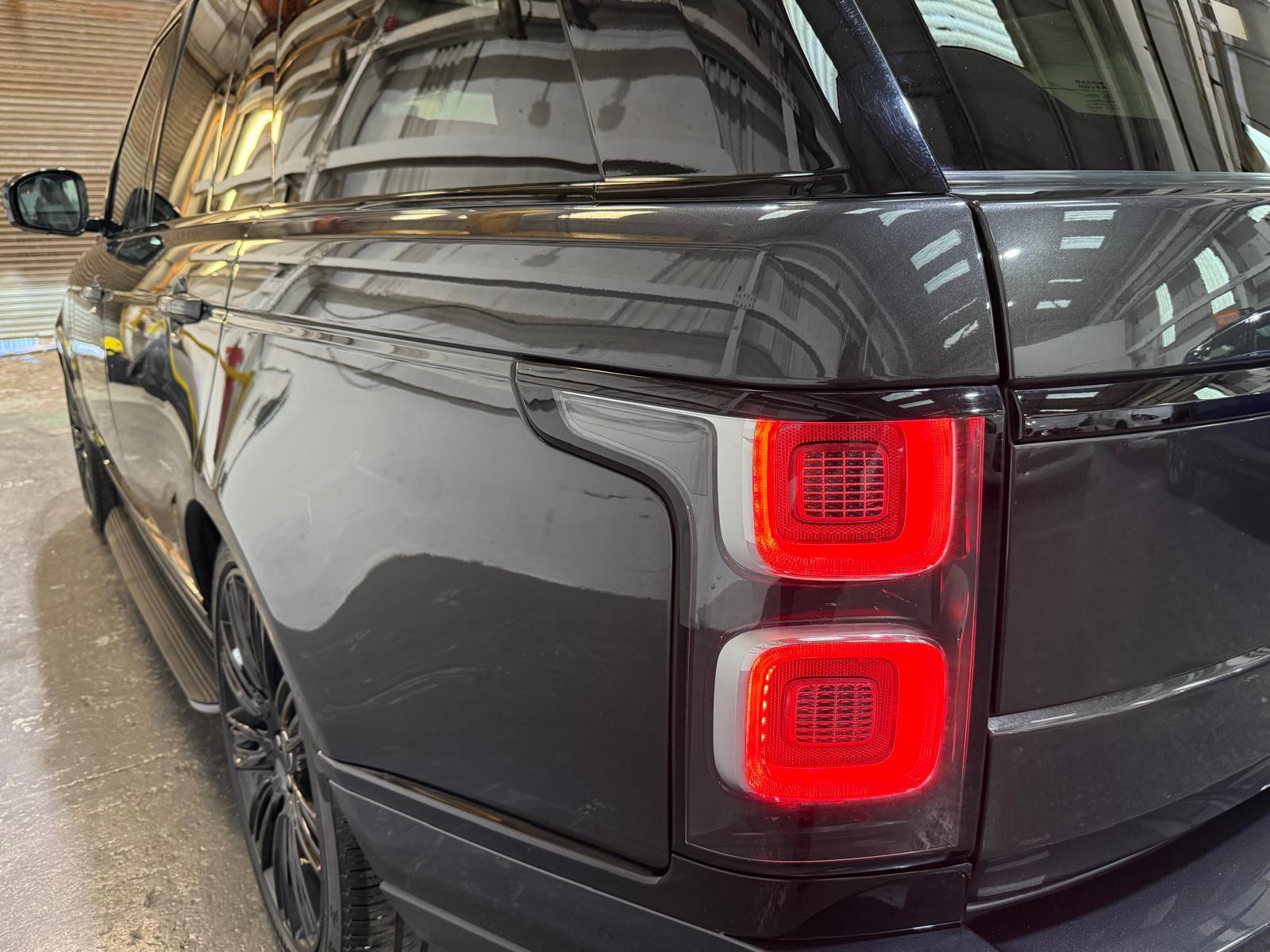 Land Rover Range Rover 3.0 D300 MHEV Westminster Black SUV 5dr Diesel Auto 4WD Euro 6 (s/s) (300 ps)