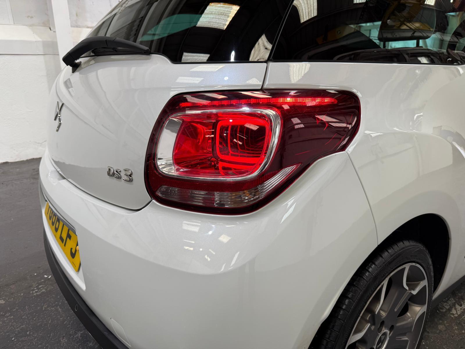 DS AUTOMOBILES DS 3 1.6 BlueHDi Ultra Prestige Hatchback 3dr Diesel Manual Euro 6 (s/s) (120 ps)