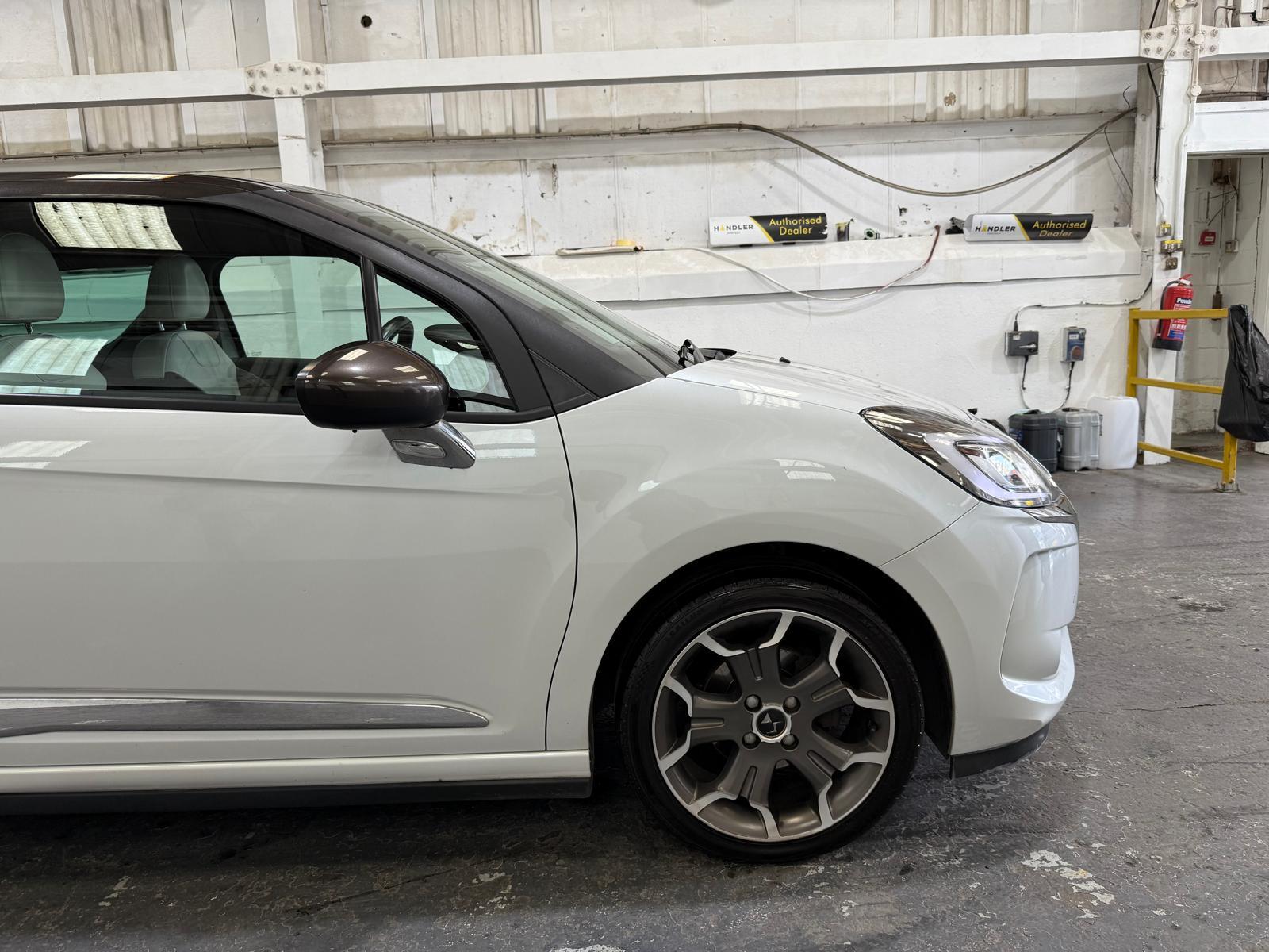 DS AUTOMOBILES DS 3 1.6 BlueHDi Ultra Prestige Hatchback 3dr Diesel Manual Euro 6 (s/s) (120 ps)