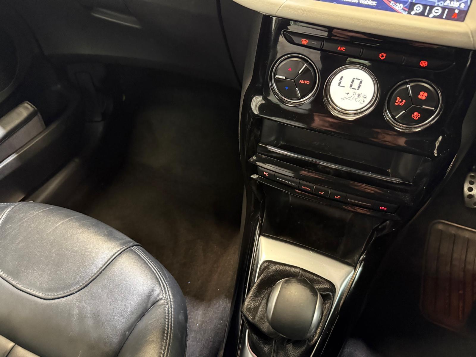 DS AUTOMOBILES DS 3 1.6 BlueHDi Ultra Prestige Hatchback 3dr Diesel Manual Euro 6 (s/s) (120 ps)