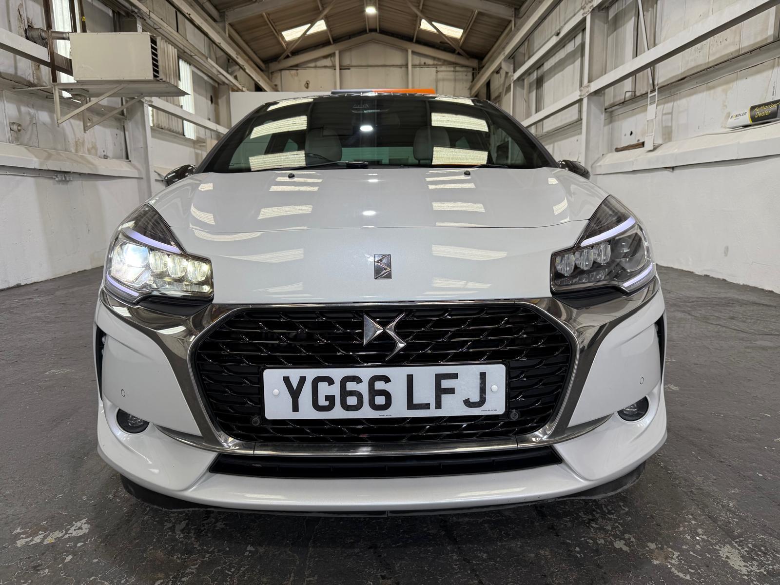 DS AUTOMOBILES DS 3 1.6 BlueHDi Ultra Prestige Hatchback 3dr Diesel Manual Euro 6 (s/s) (120 ps)