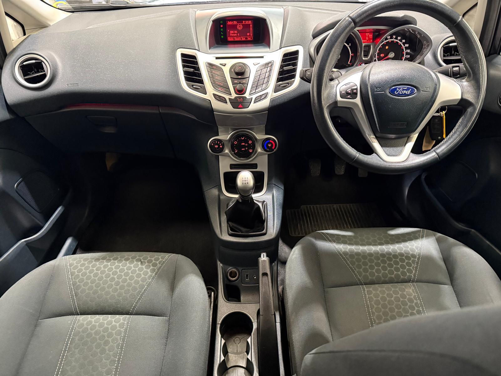 Ford Fiesta 1.25 Zetec Hatchback 5dr Petrol Manual Euro 5 (82 ps)