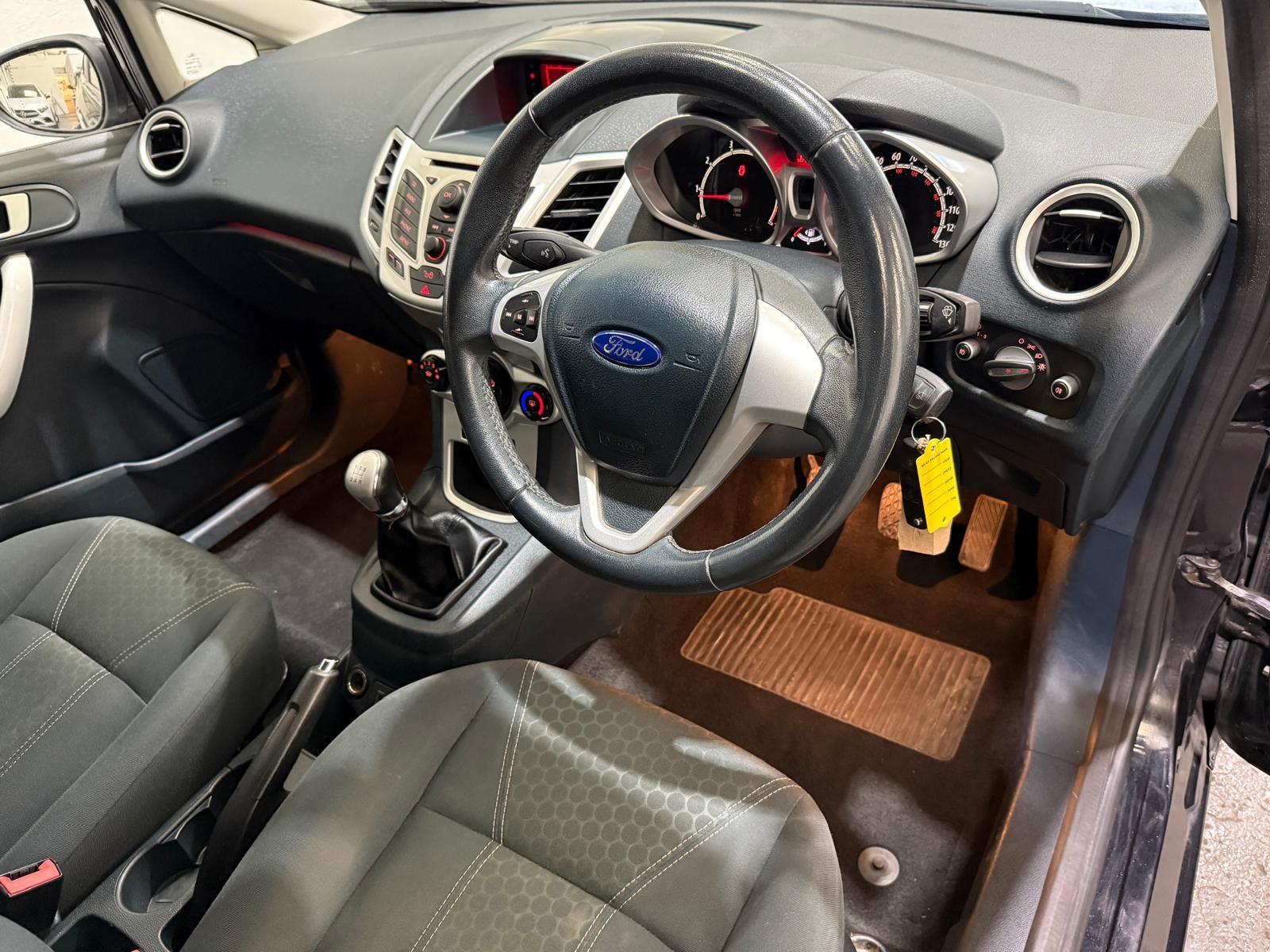 Ford Fiesta 1.25 Zetec Hatchback 5dr Petrol Manual Euro 5 (82 ps)