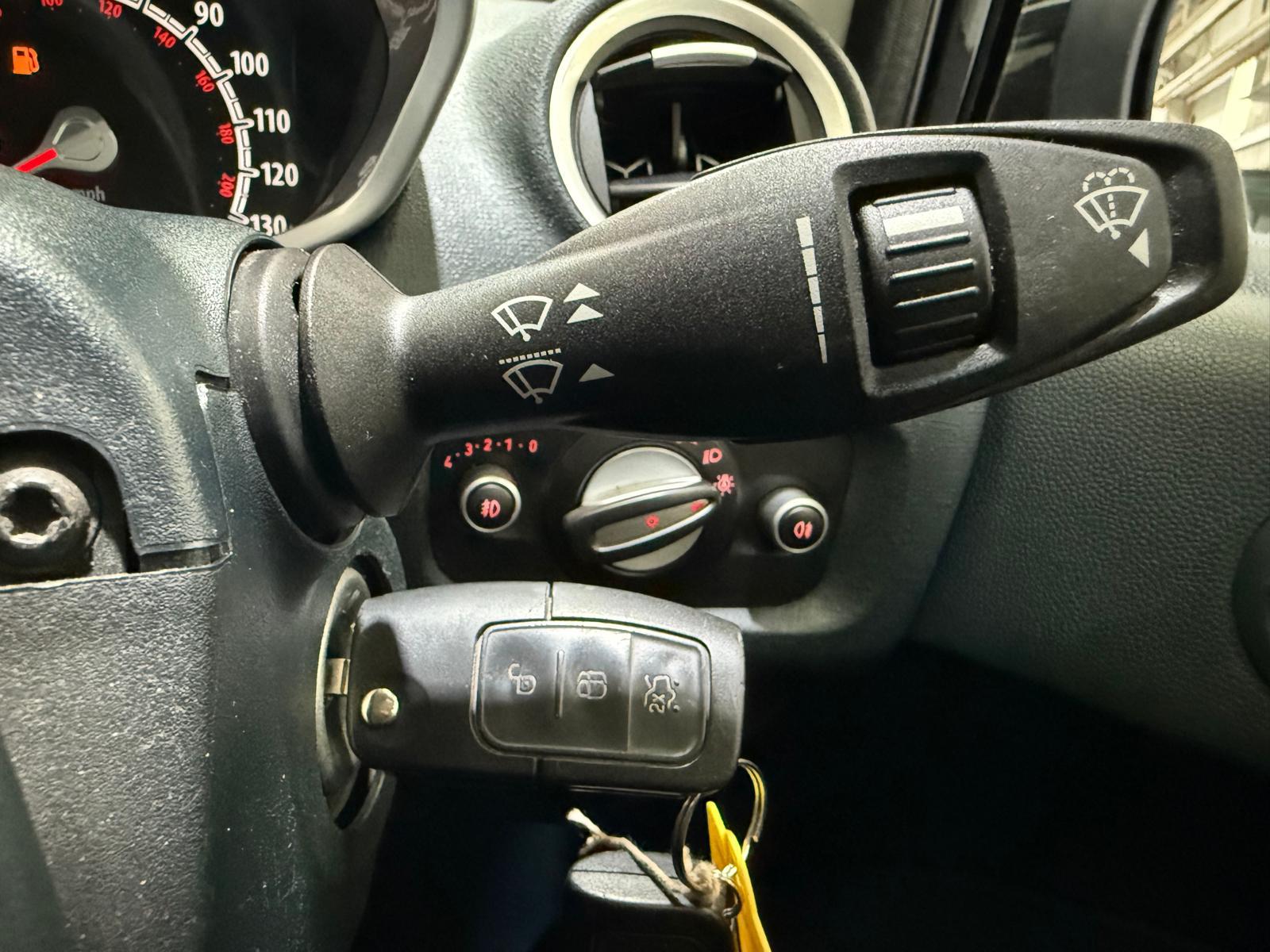 Ford Fiesta 1.25 Zetec Hatchback 5dr Petrol Manual Euro 5 (82 ps)