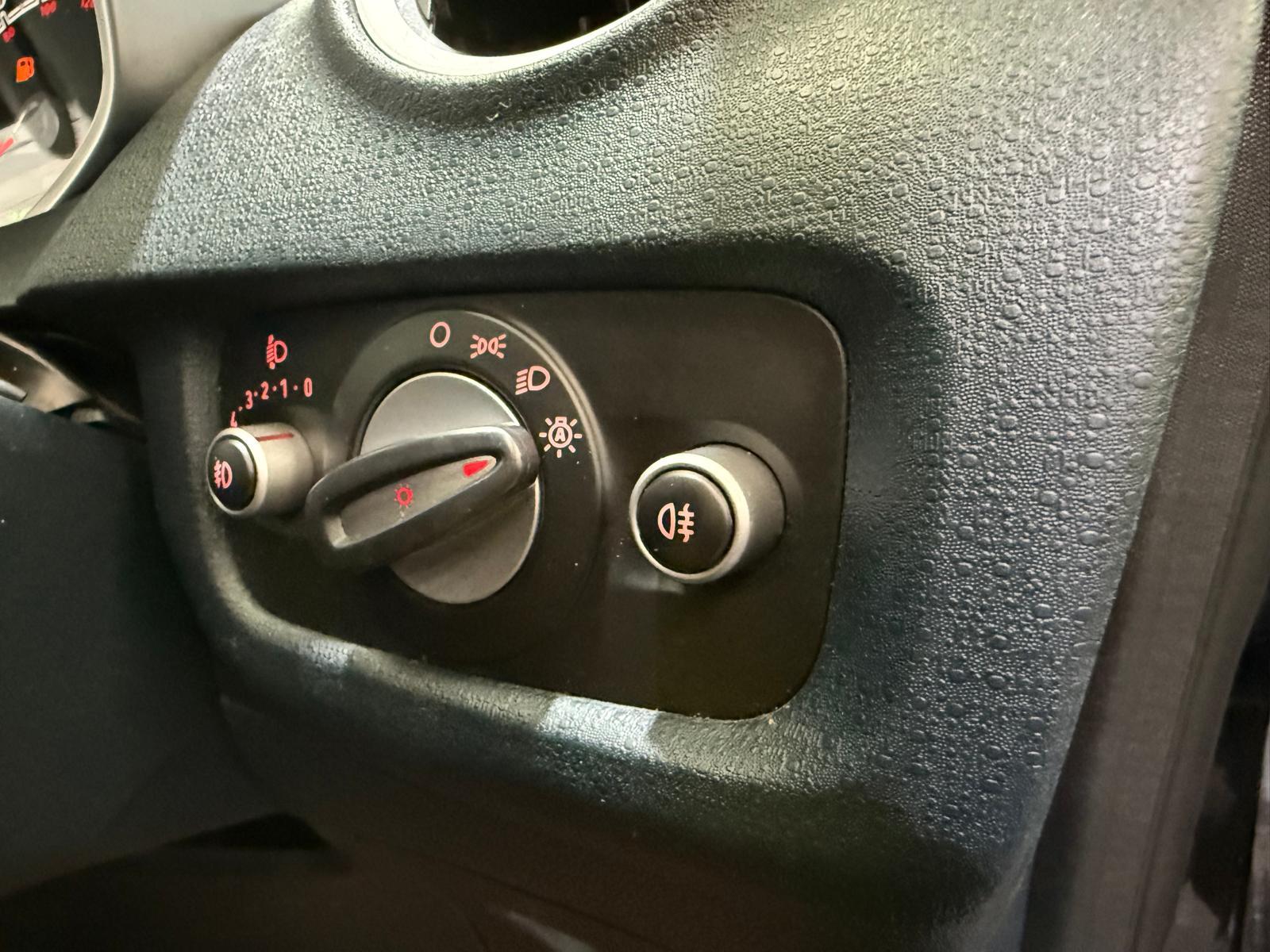 Ford Fiesta 1.25 Zetec Hatchback 5dr Petrol Manual Euro 5 (82 ps)