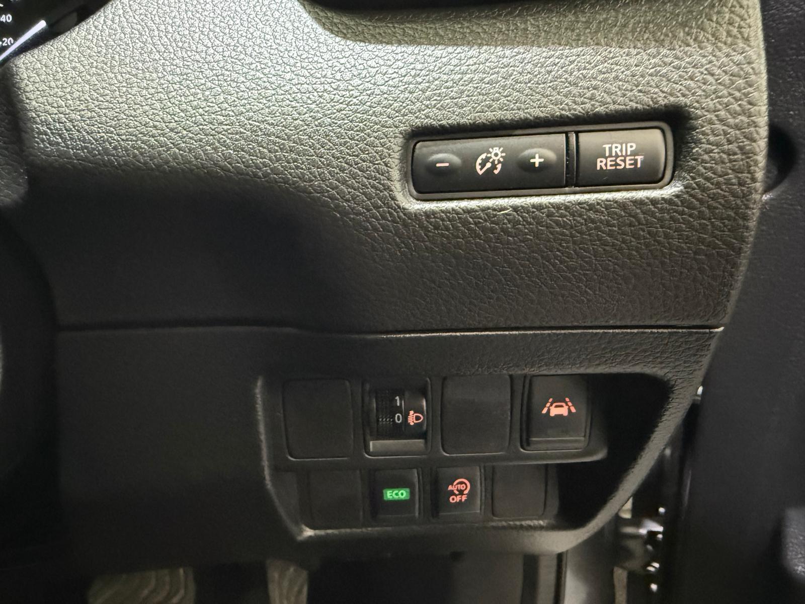 Nissan Qashqai 1.2 DIG-T N-Connecta SUV 5dr Petrol XTRON Euro 6 (s/s) (115 ps)