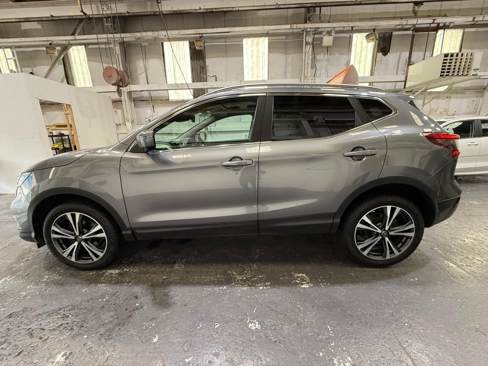 Nissan Qashqai 1.2 DIG-T N-Connecta SUV 5dr Petrol XTRON Euro 6 (s/s) (115 ps)