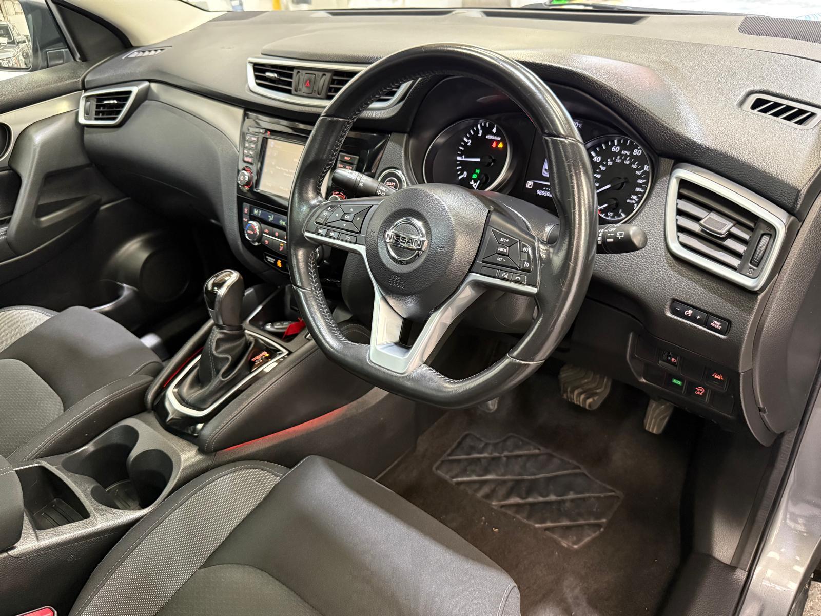 Nissan Qashqai 1.2 DIG-T N-Connecta SUV 5dr Petrol XTRON Euro 6 (s/s) (115 ps)