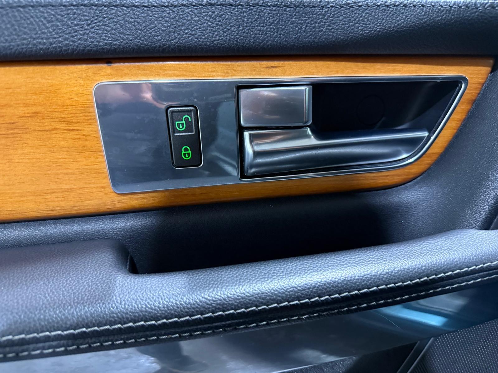 Land Rover Range Rover Sport 3.0 TD V6 SE SUV 5dr Diesel CommandShift 4WD Euro 4 (245 ps)