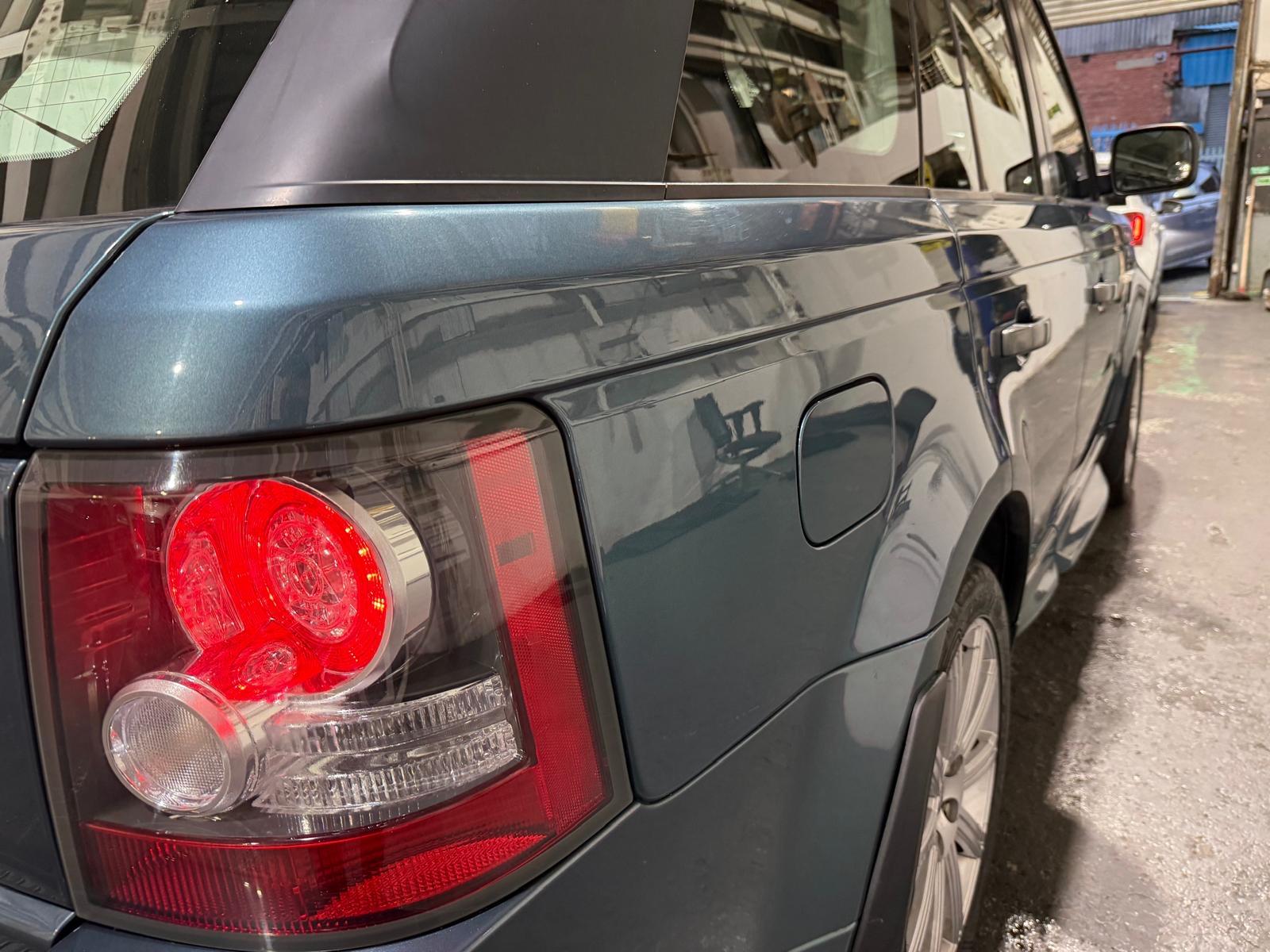 Land Rover Range Rover Sport 3.0 TD V6 SE SUV 5dr Diesel CommandShift 4WD Euro 4 (245 ps)