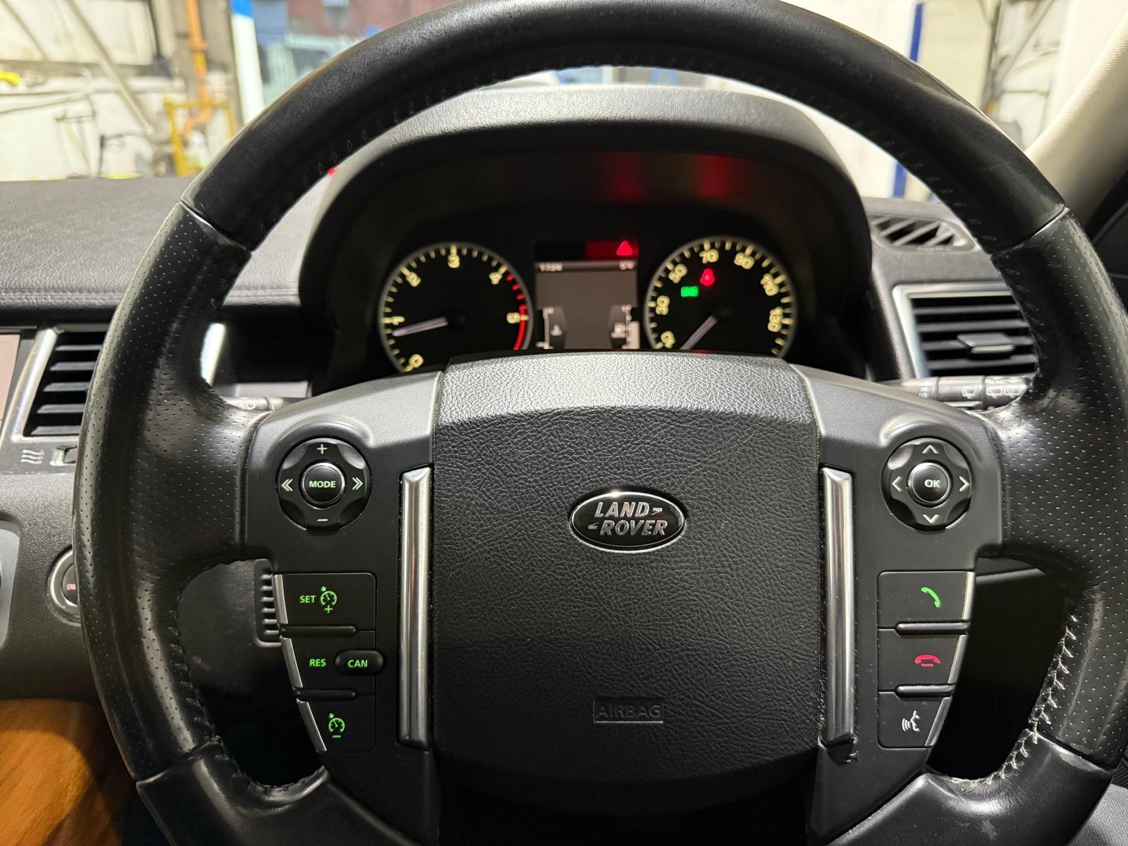 Land Rover Range Rover Sport 3.0 TD V6 SE SUV 5dr Diesel CommandShift 4WD Euro 4 (245 ps)