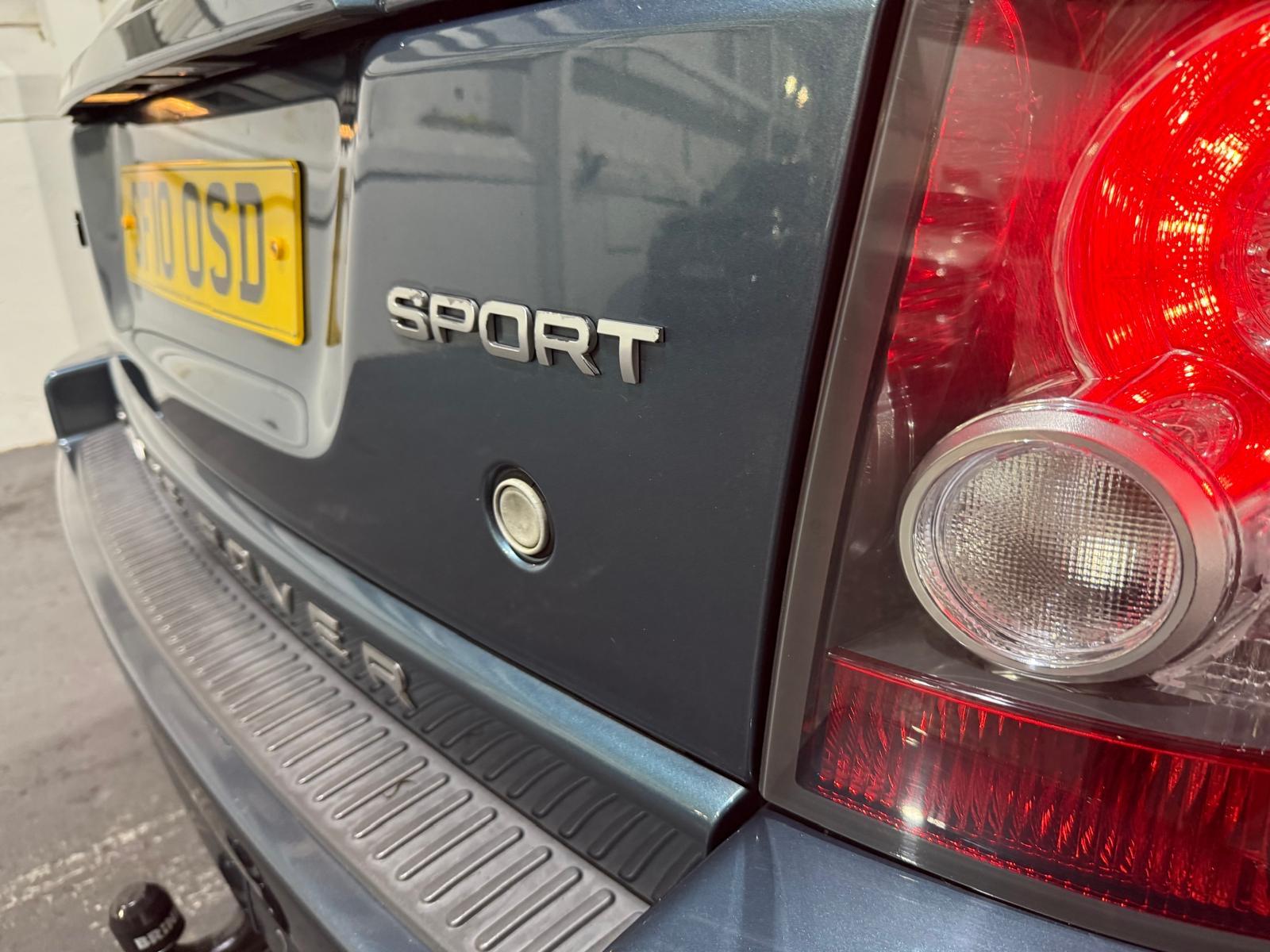 Land Rover Range Rover Sport 3.0 TD V6 SE SUV 5dr Diesel CommandShift 4WD Euro 4 (245 ps)