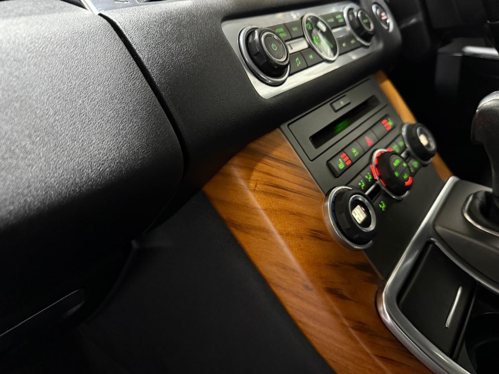 Land Rover Range Rover Sport 3.0 TD V6 SE SUV 5dr Diesel CommandShift 4WD Euro 4 (245 ps)